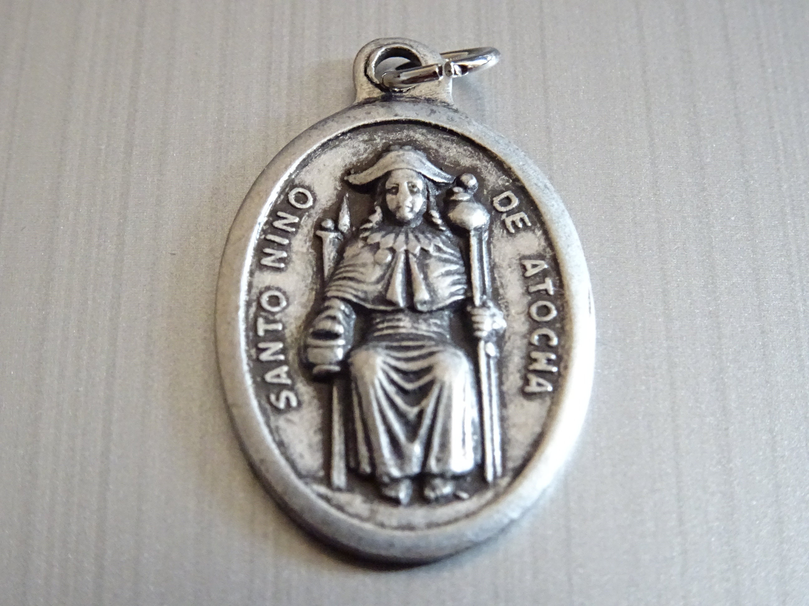 Saint Nino Enfant d'atocha. Il Protège Également Les Voyageurs et Sauve Personnes en Danger. Médaill