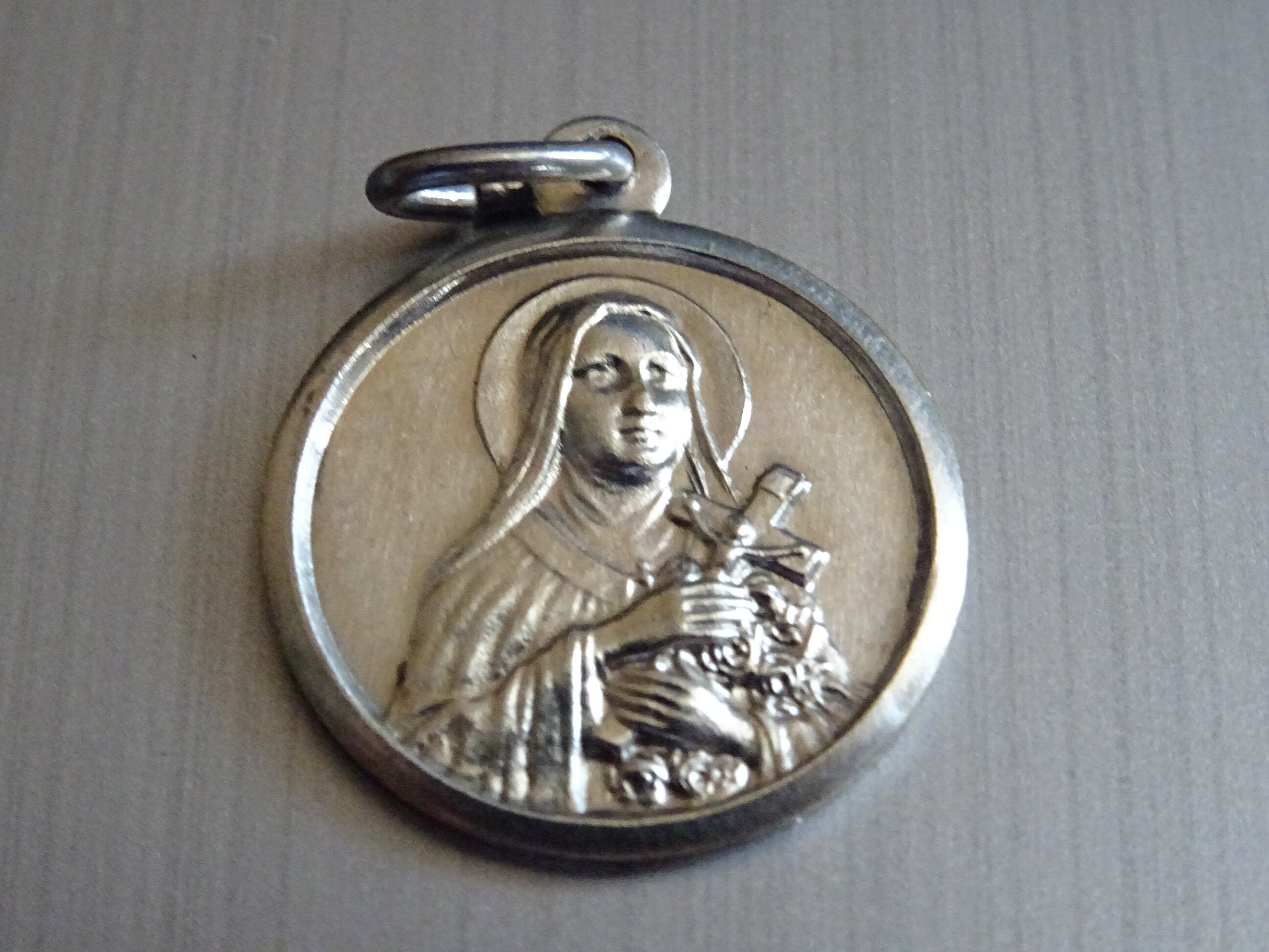 Sainte Thér Thérène. Pendent Medal Médaille Holy Charm B124
