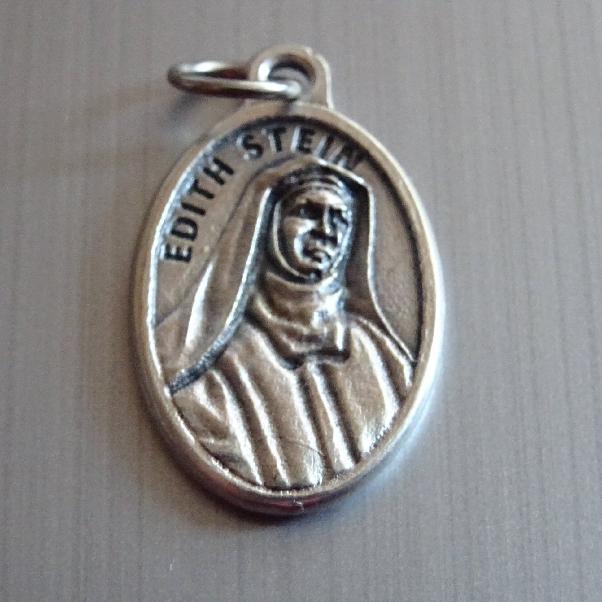 Edith Stein Martyre, Sainte de L'église Catholique.l'une Des Six Co-Patronnes L'europe. Médaille Pen