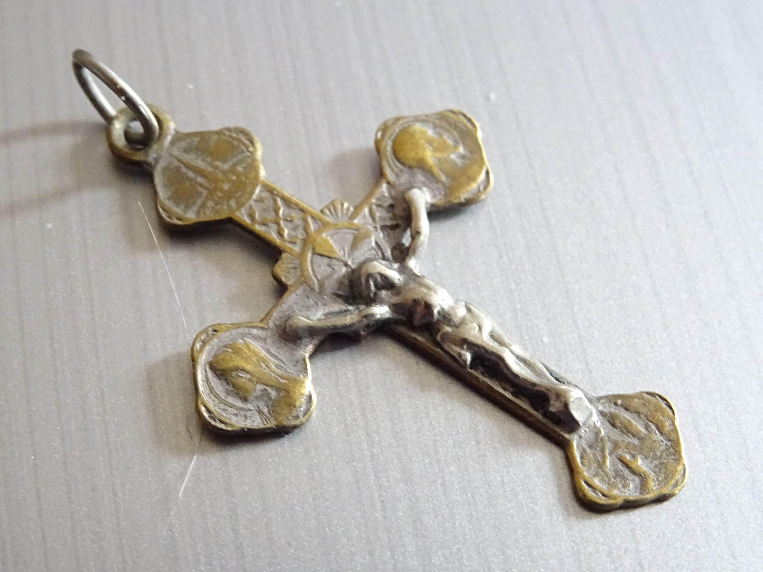 Antique Or Couleur Lourdes Croix Holy Charm Médaille Pendentif Médaillon Medaille P 845