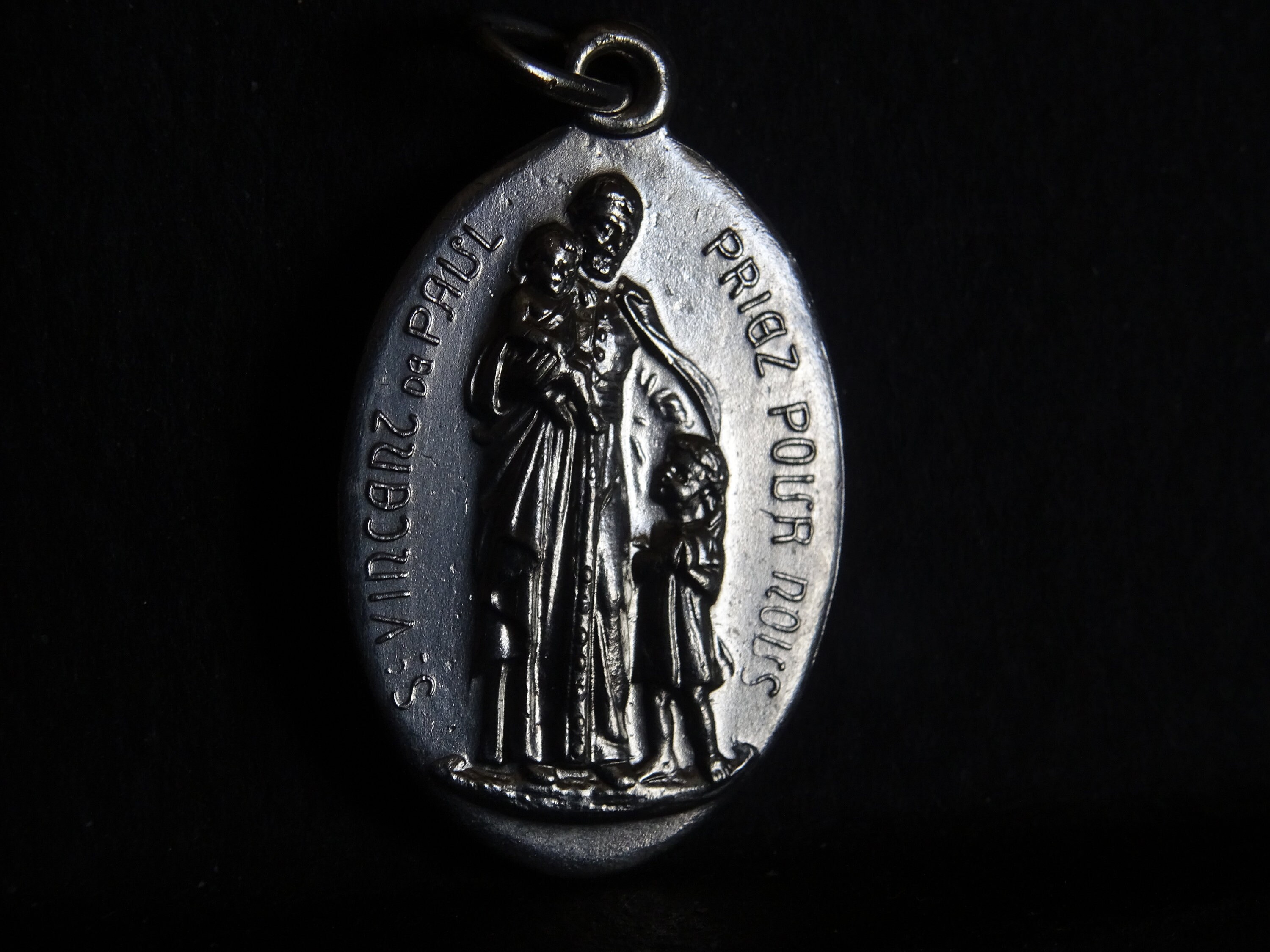 Saint Vincent de Paul Saint Patron La Charité et Compassion Pour Le Médaillon d'argent Pauvres Pende
