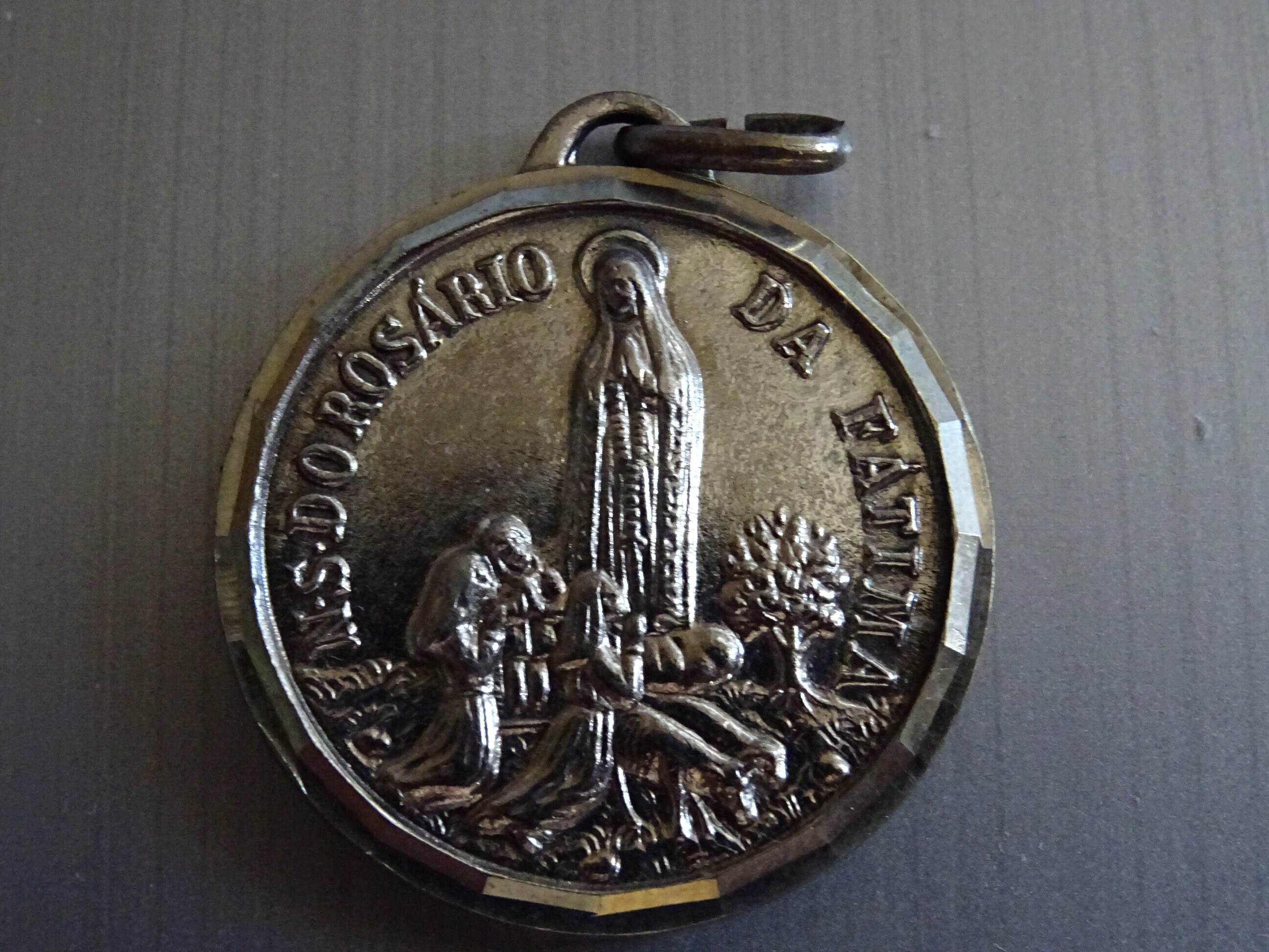 Rosario Da Fatima. Grand Bord Biseauté . Antique Holy Charm Medal Pendentif Médaille Médaillon Medai