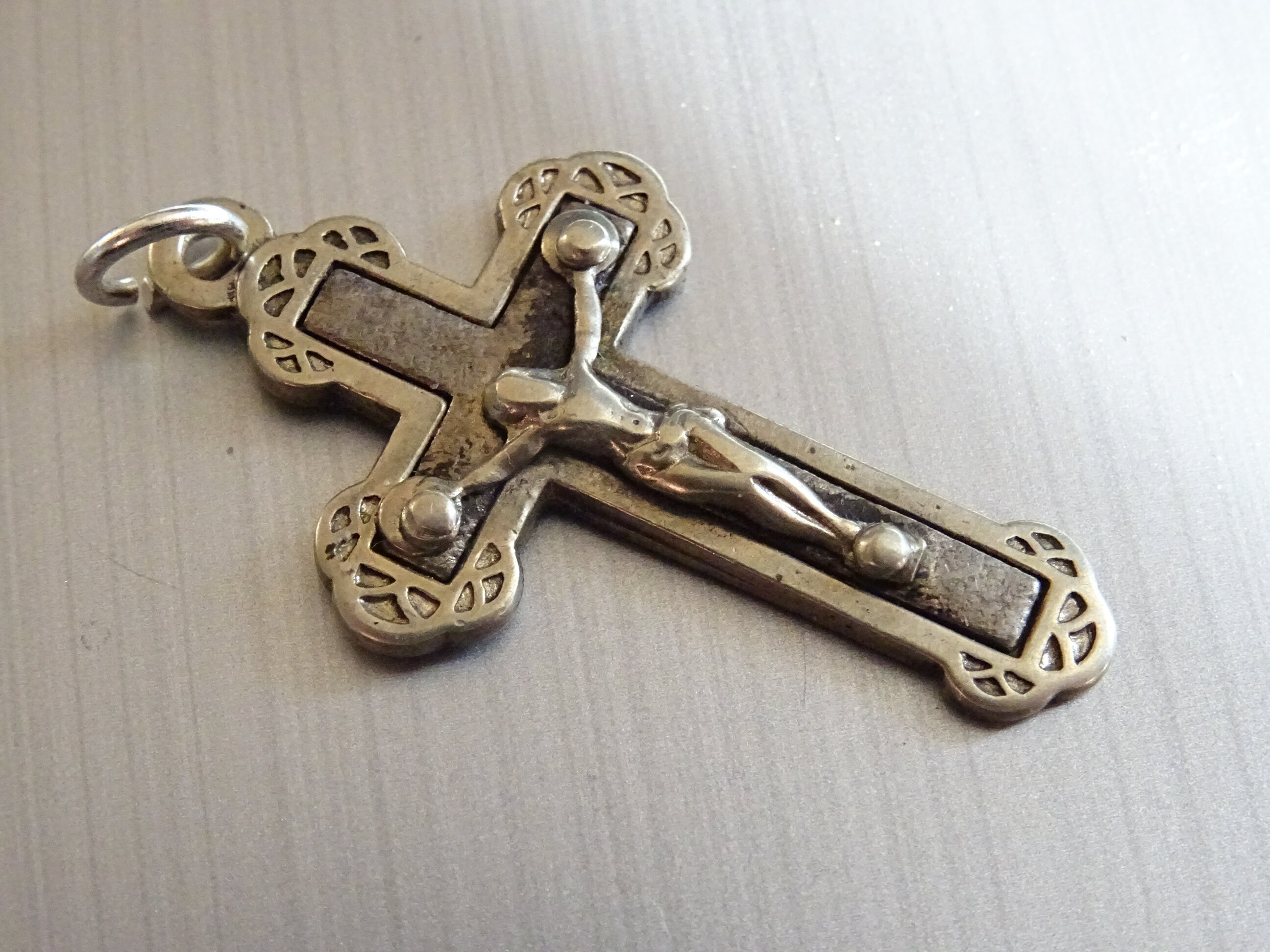 Dépôt de Petite Croix. Médaille Médaillon Vintage Medaille Religieux Saint Charme B 768