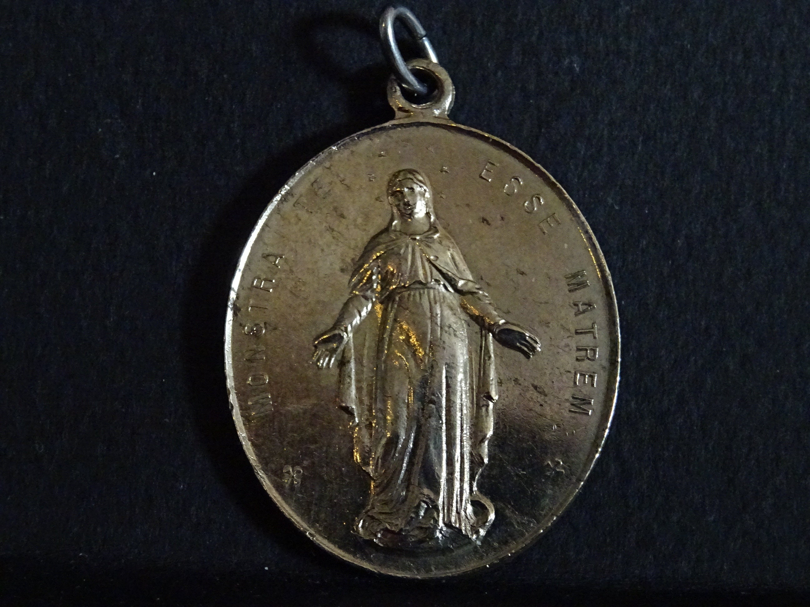 Communion Médaille d'airain Antique Catholique Pendentif Médaillon Saint Charme P 565