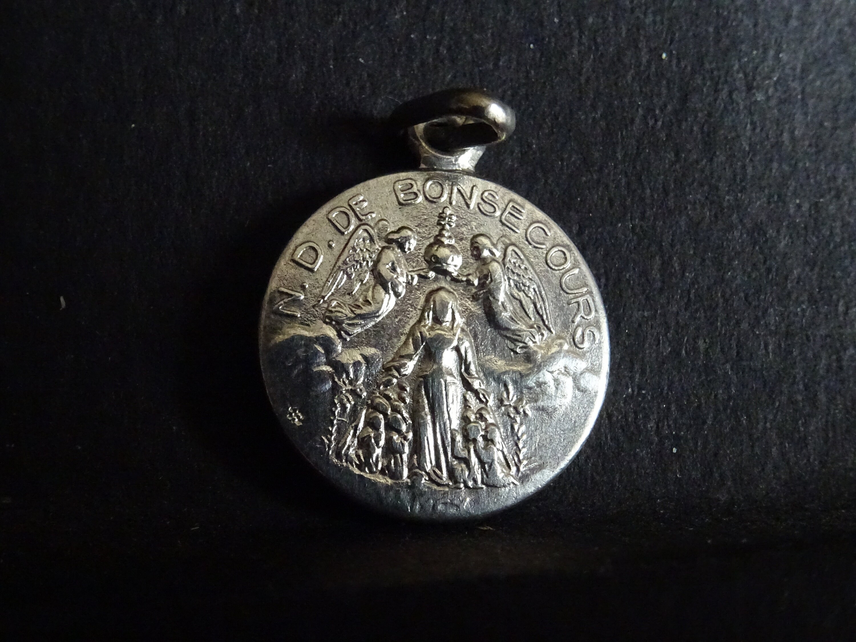 Notre Dame de Bon Secours Médaillon d'argent Pendent Medaille Holy Charm