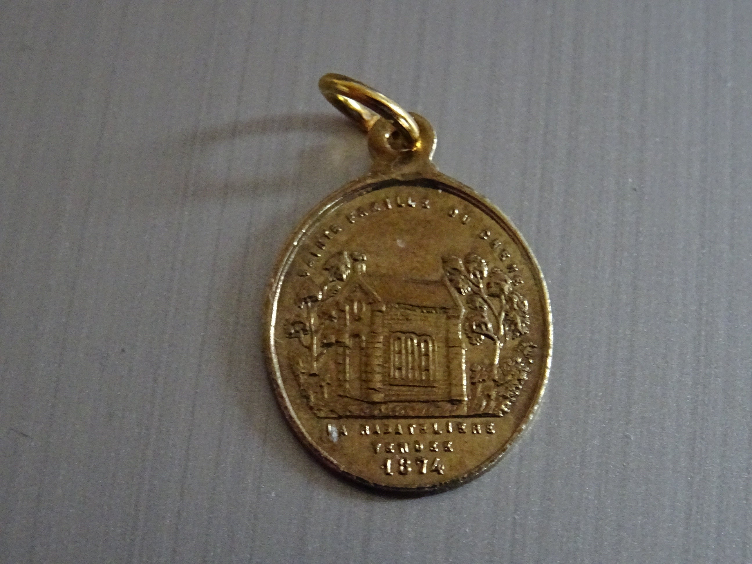 Sainte Famille, Sanctuaire de La Salette à Rabatelière 1874. Antique. Médaille Médaillon Pendent Hol