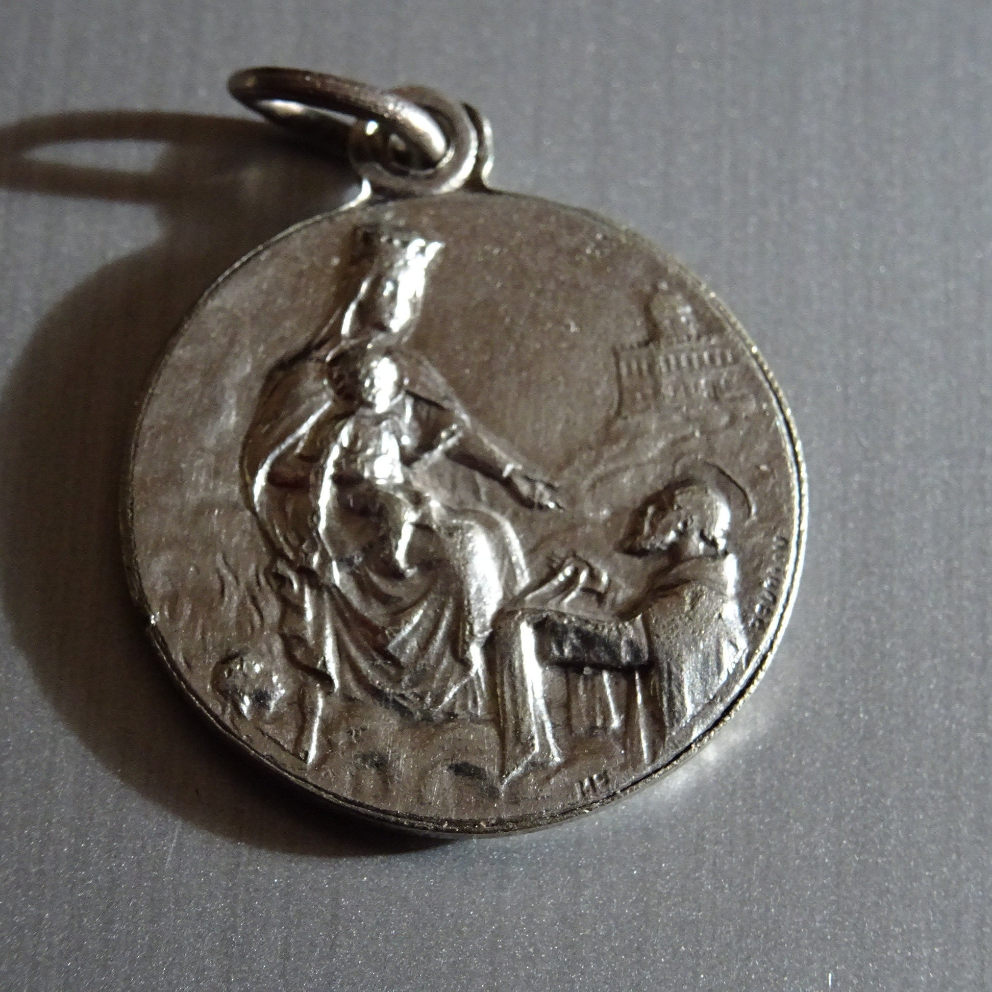 Sainte Anne Acceptant Gift. Jérusalem France. Médaille Vintage Médaillon Pendentif Holy Charm B 968