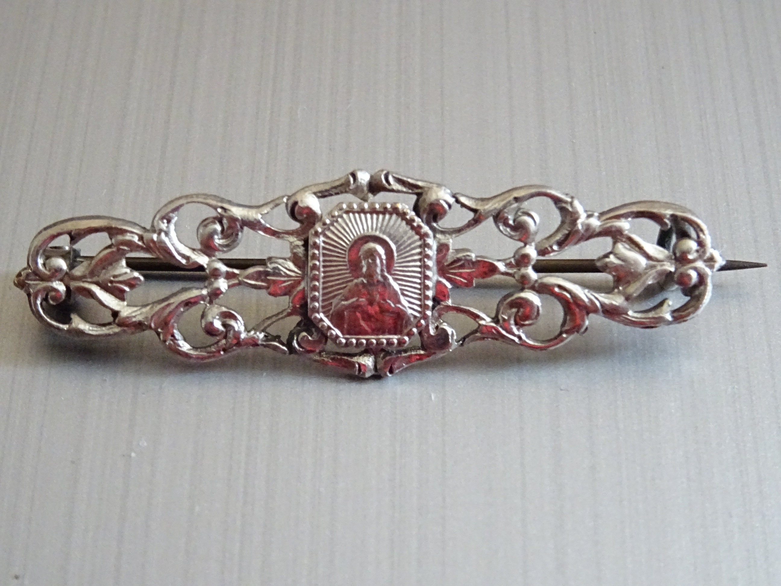 Broche de Jésus. Français Saint Charme Religieux B 802