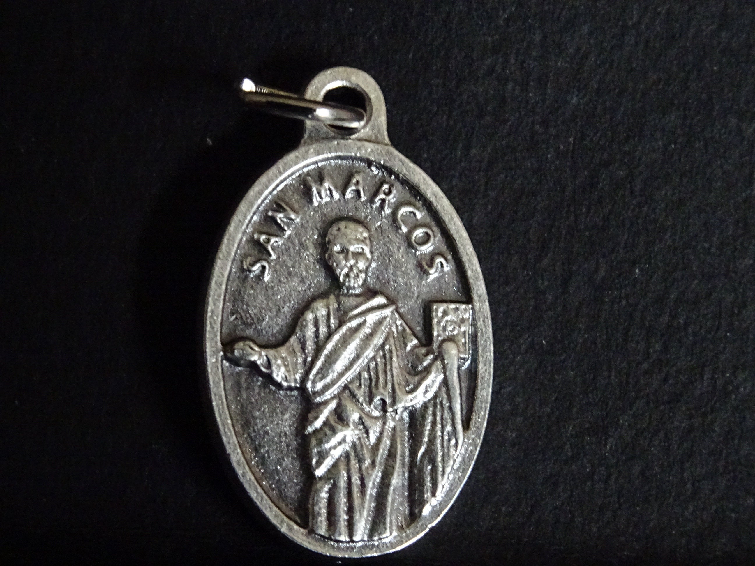 Saint Marcos A Écrit L'évangile de Marc Dans La Bible. Ruega Por Nosotros Médaillon Pendent Medaille