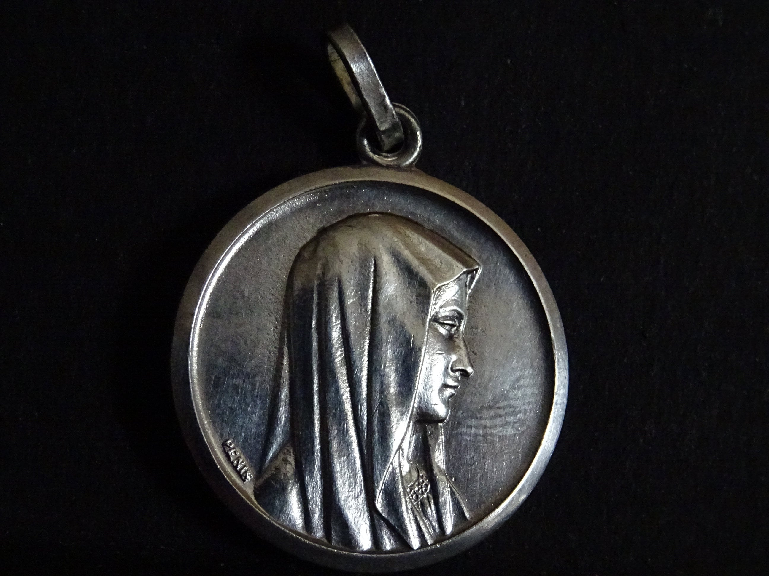 Vierge Marie Signée Penin Millésime Français . Médaille Holy Charm Pendentif Médaillon Medaille P 45