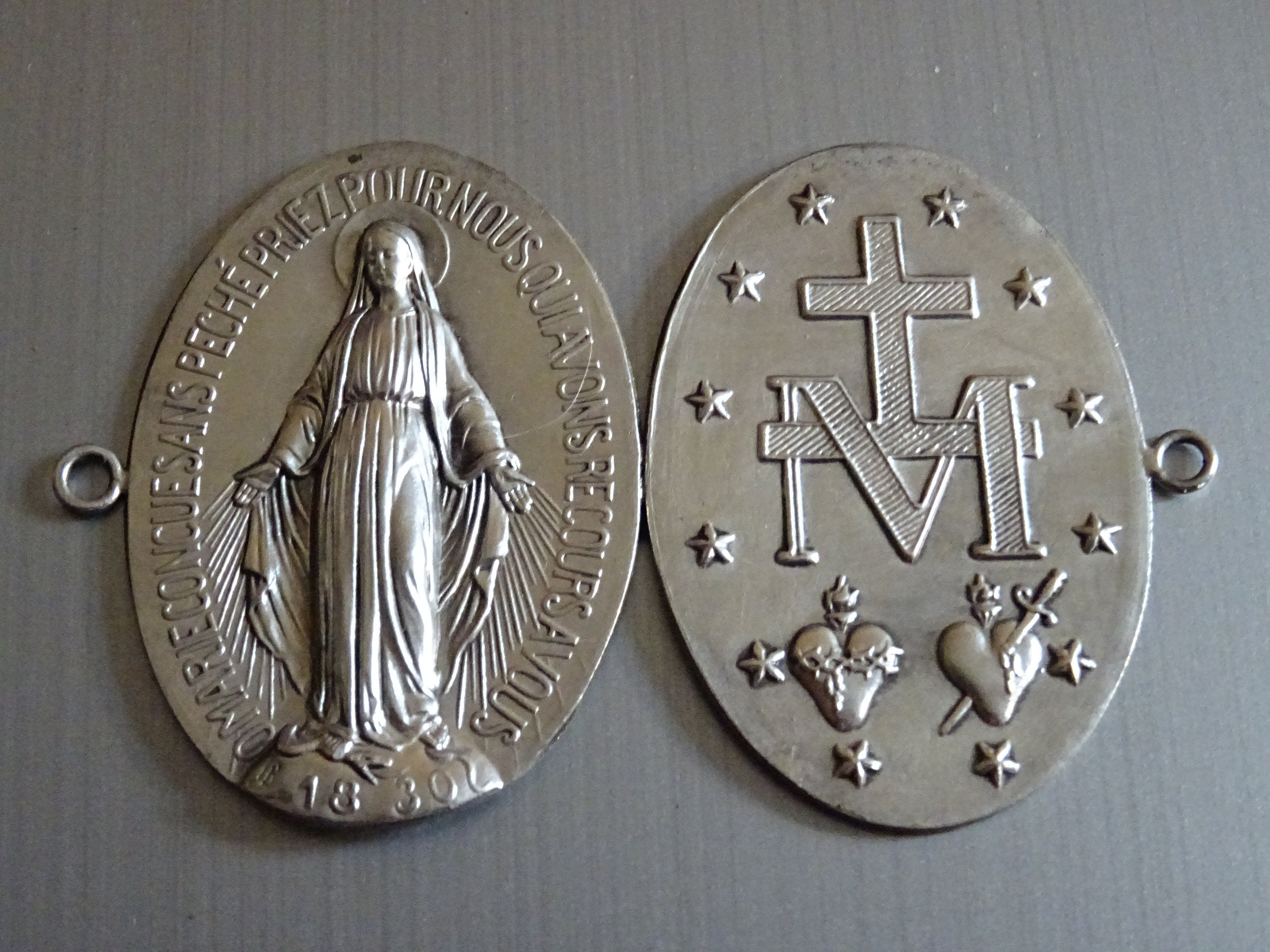 Notre-Dame Du Miraculeux, Boucle ou Utilisé avec Un Gland. Médaille Vintage Médaillon Pendente Holy 
