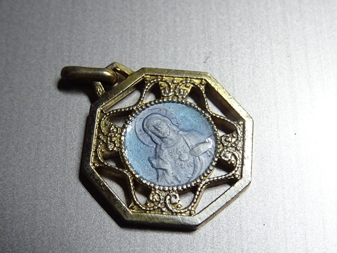 Most Sacred Heart of Jesus Gold Colour. Enamel Holy Charm Medal Pendant ...