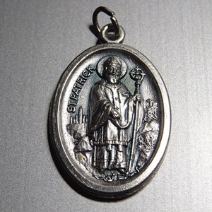 Saint Patrick, patron saint of Ireland, medallion pendent Holy Charm BB 204
