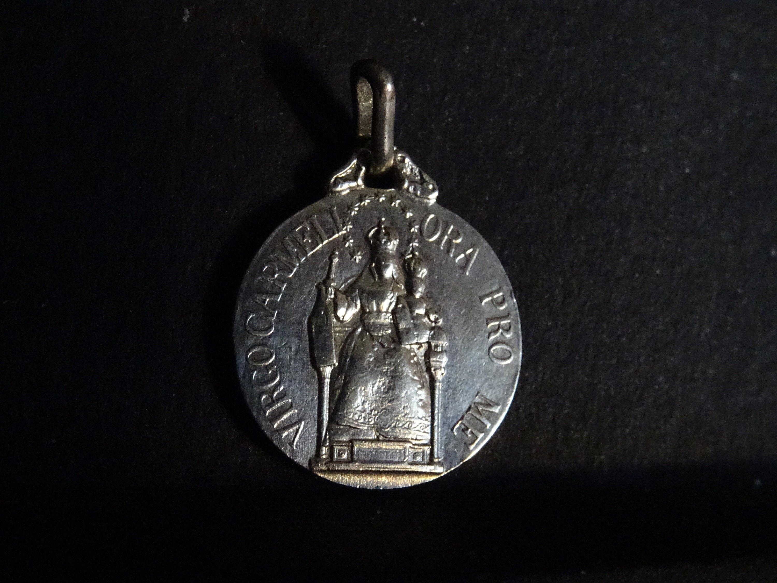 Virgin Carmel Silver Medallion Medaille Religious Holy Charm Pendent Vintage No 10