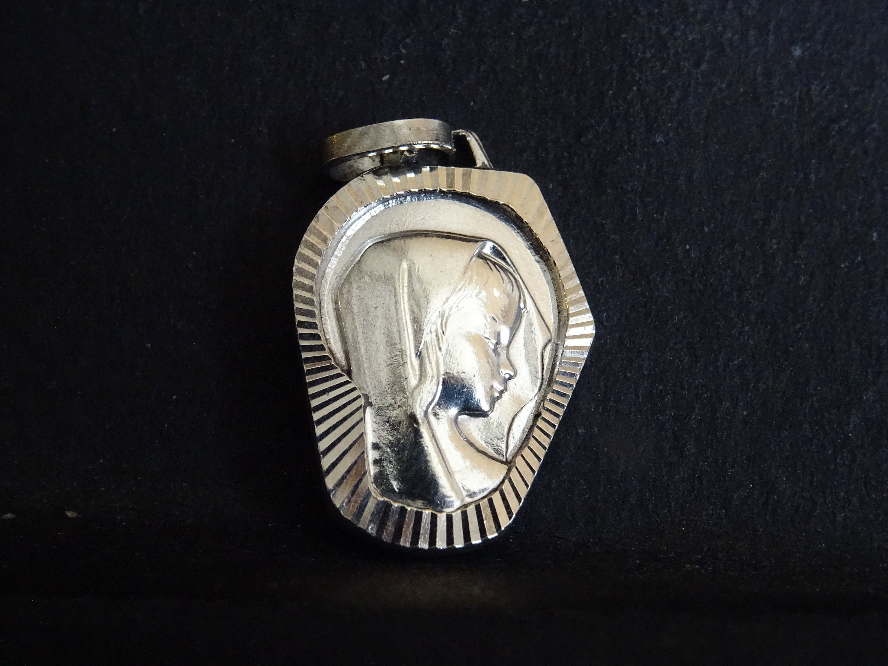 Vierge Marie Rayons de Grâce Médaille Religieuse d'argent Antique Catholique Saint Charme Médaillon