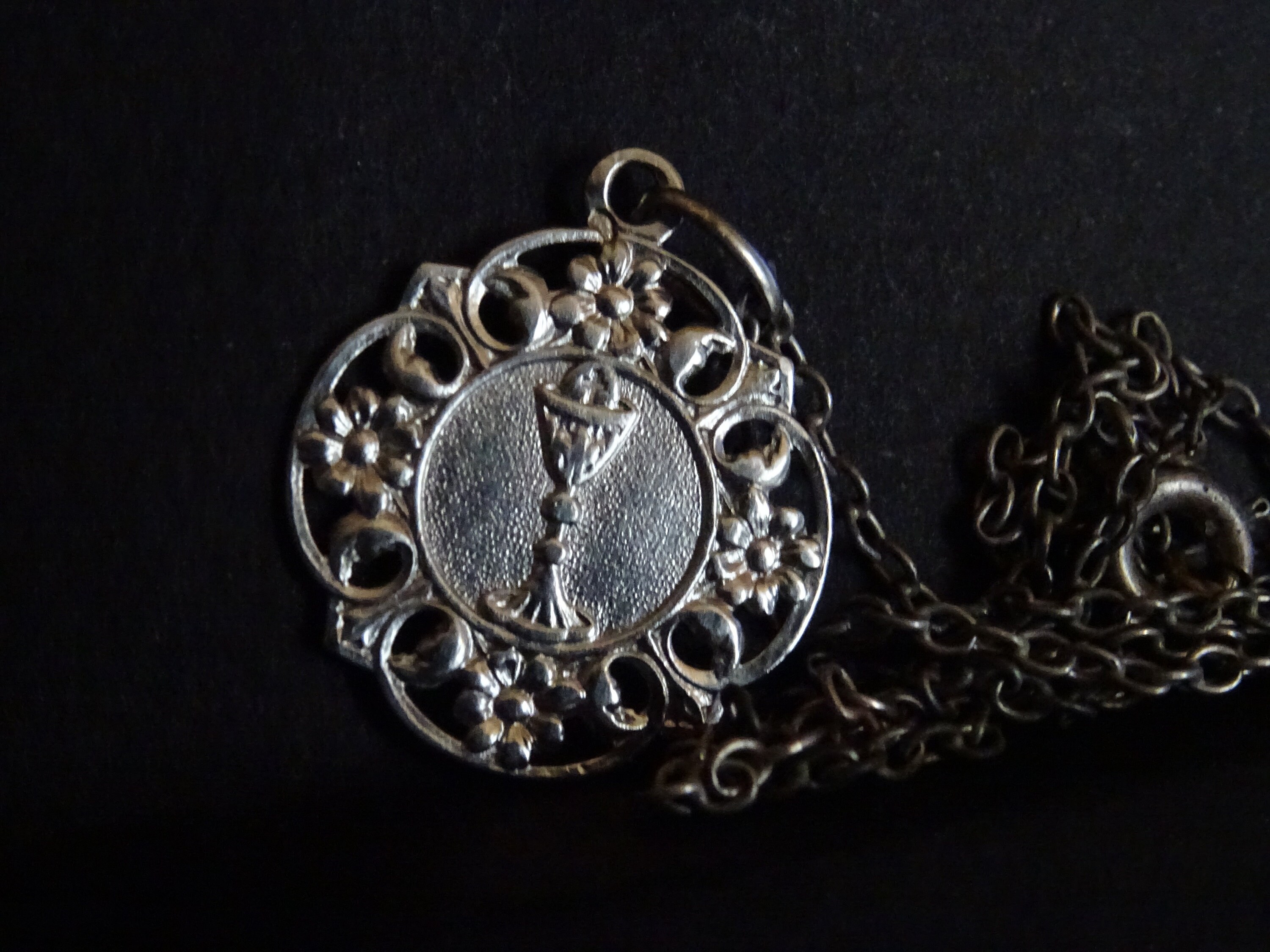 Médaille de Chaîne Calice Antique Pendentif Argent Saint Médaillon Charme