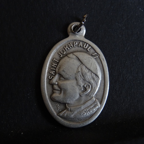 Saint Pope John Paul II patron saint of World Youth Day . Italy Silver medal medallion pendent medaille Holy Charm