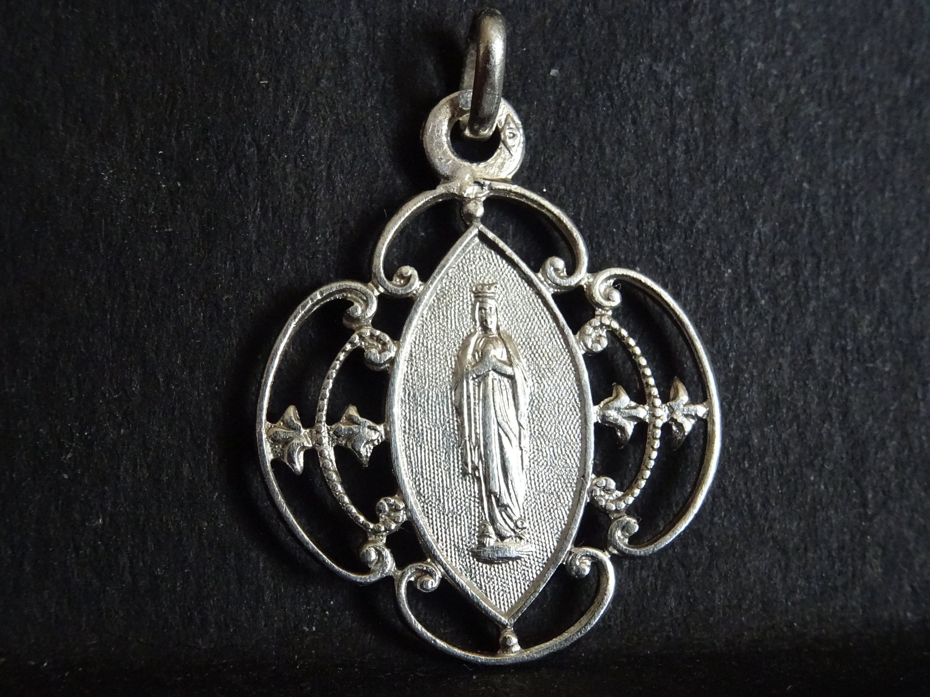 Rare Art Nouveau Notre Dame de Lourdes Médaillon Religieux Pendentif Medaille Holy Charm