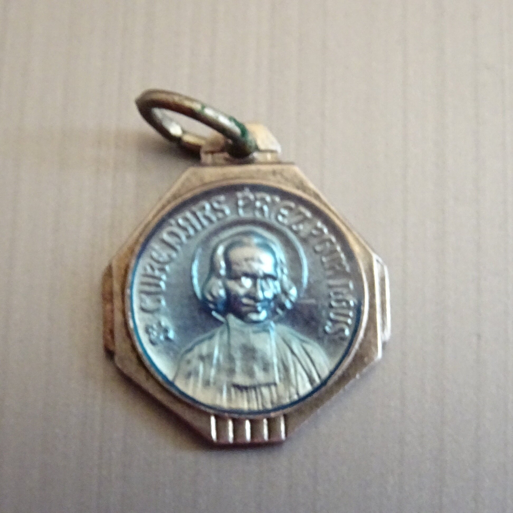 Saint Jean Vianney, Sainte Philomène Est Le Saint Patron Des Nourrissons. Médaillon Vintage Médaille