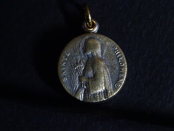 Médaille Religieuse Ancienne – Sainte Philomène, Pendentif Métal, Christianisme