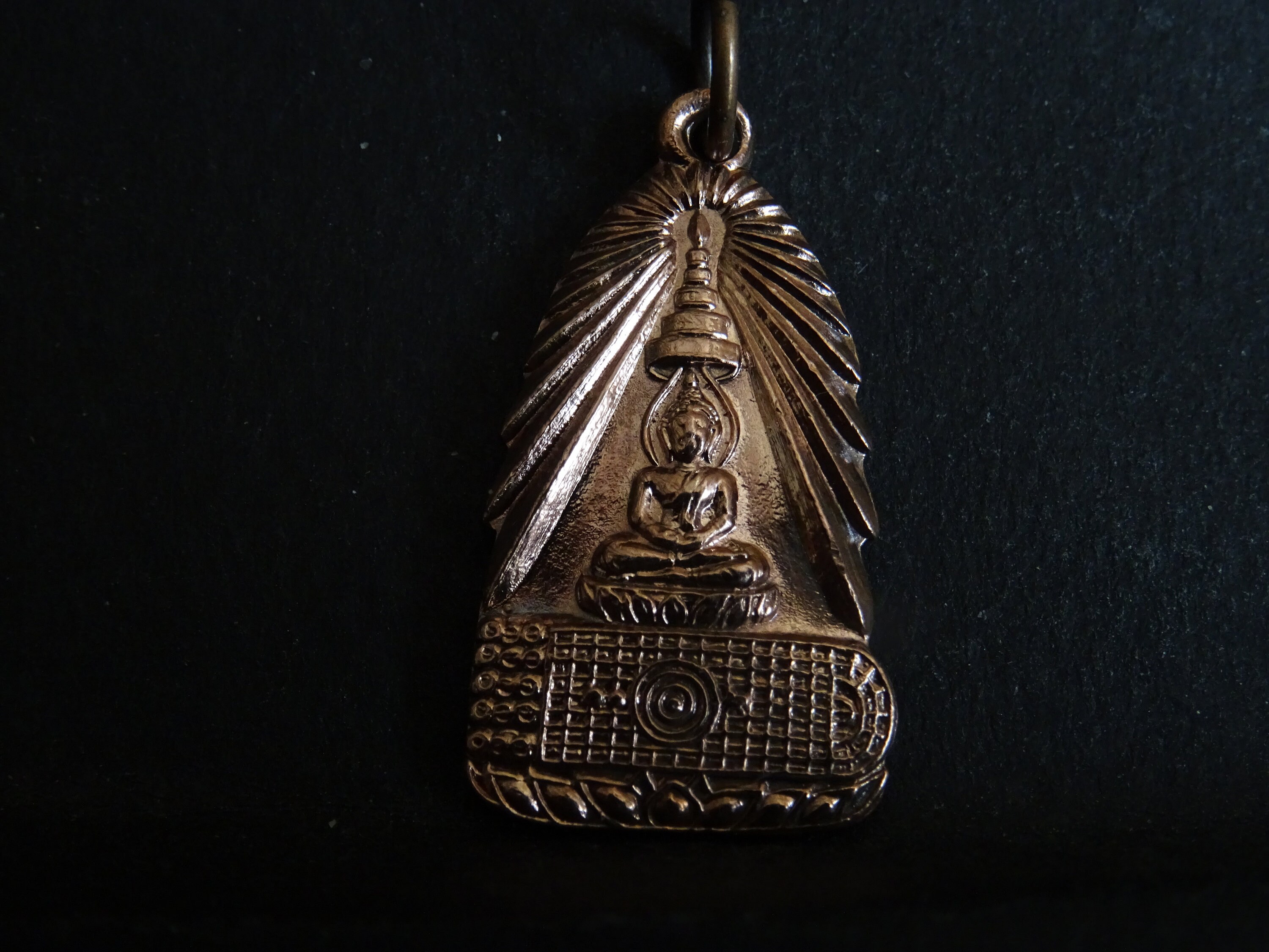 Thai Bouddhiste Amulet Cuivre Intéressant Projet de Recherche Pendentif Nettoyé Un 90