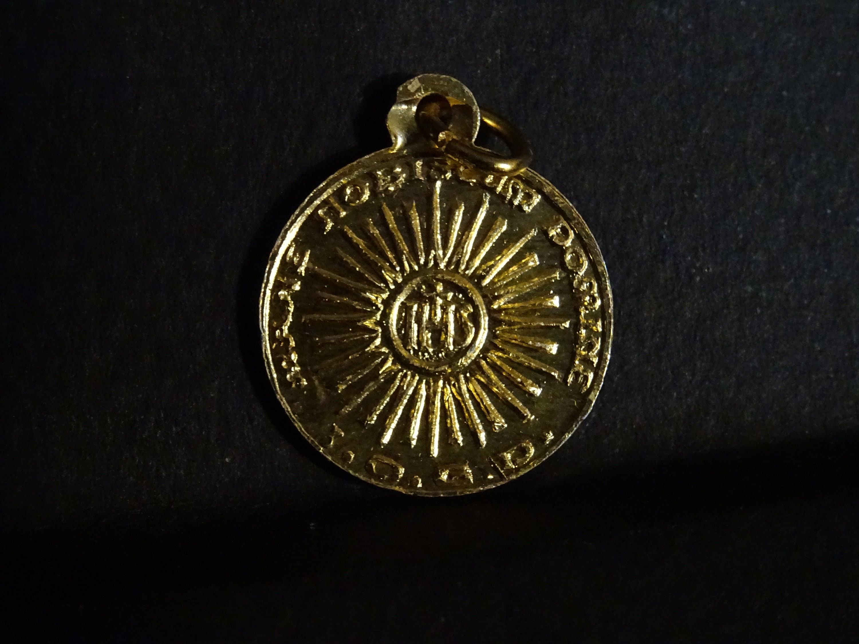 IHS Jesus Pendant medaille Religious Medal Gold Colour Etsy