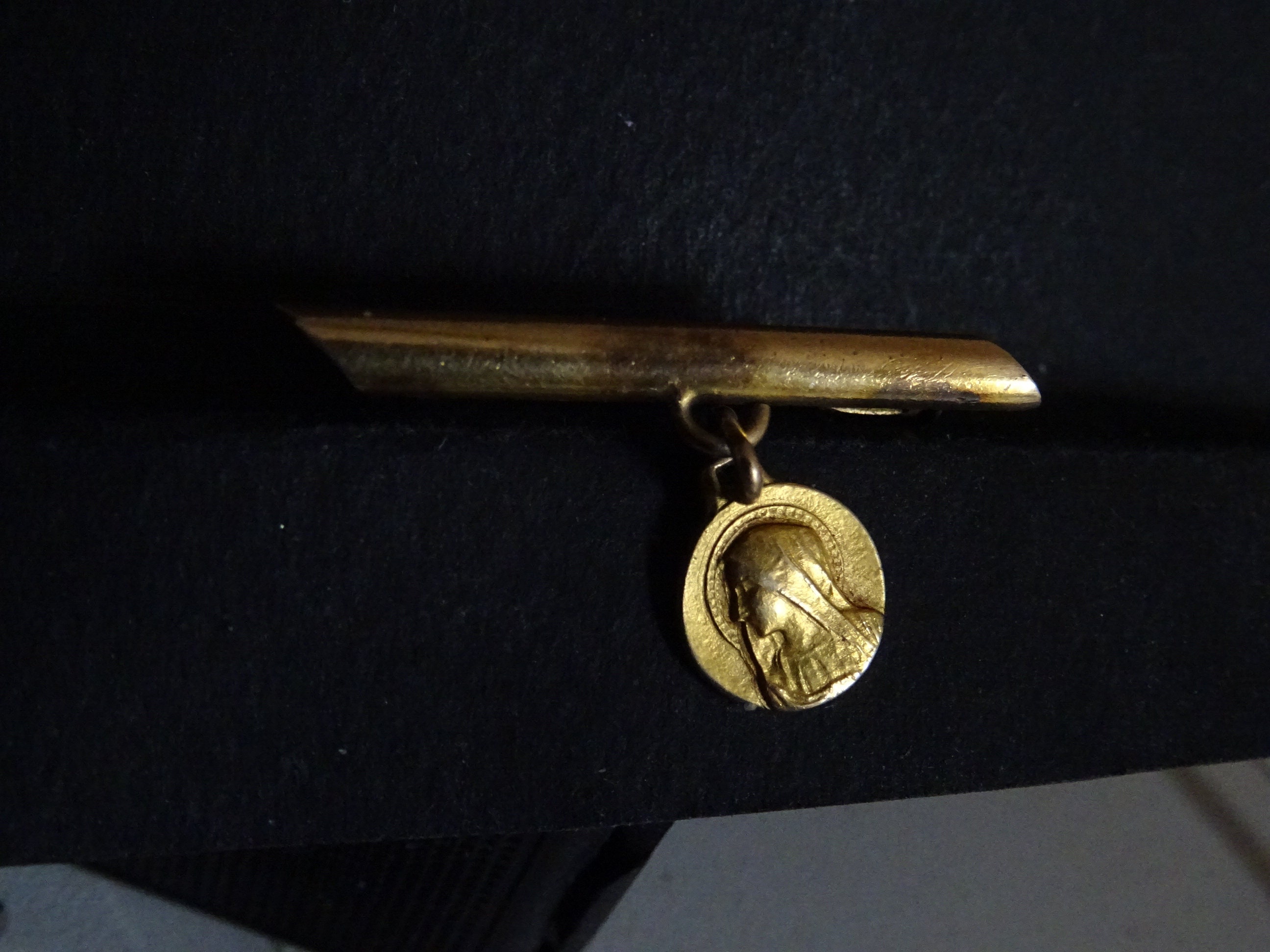 Rare Couleur Or Antiquité Bijoux Religieux Medaille Broche Vierge Marie P 450