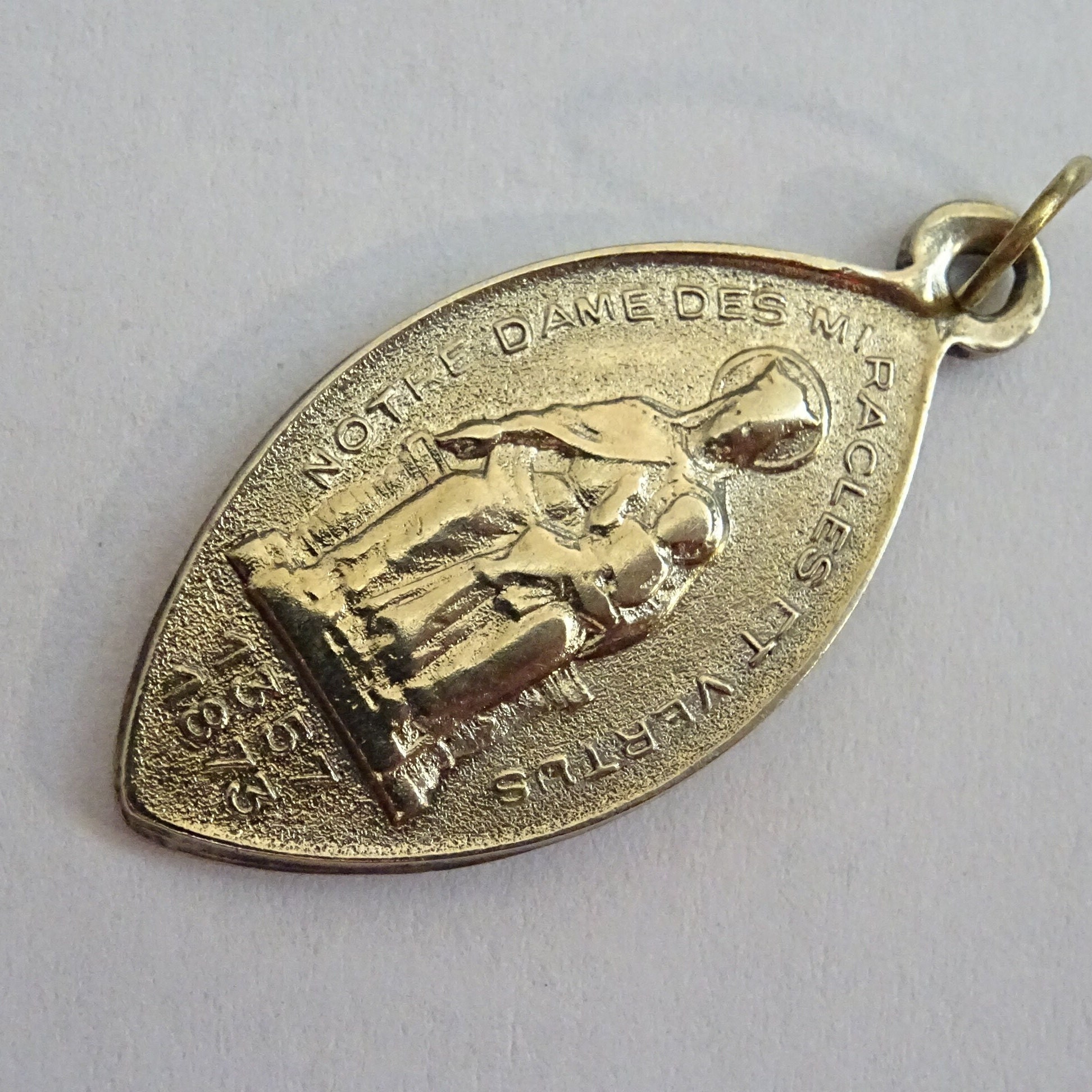 Notre-Dame Des Miracles et Vertus/Pendentif Médaillon à Médaille Religieuse Saint Charme D 358