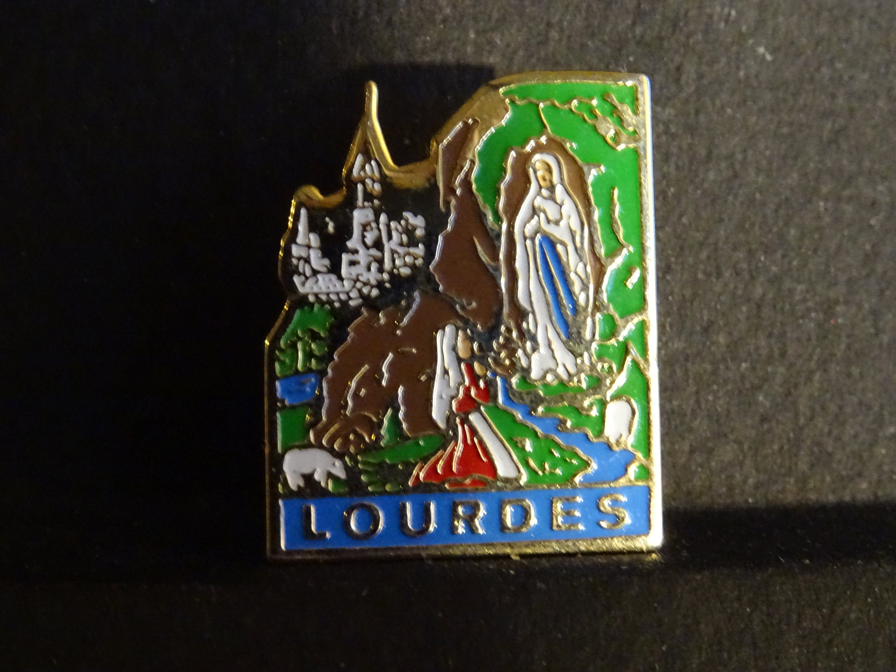 Médaille en Émail Pin, Broche, Insigne Français Sanctuaire de Lourdes, Pèlerinage Catholique,
