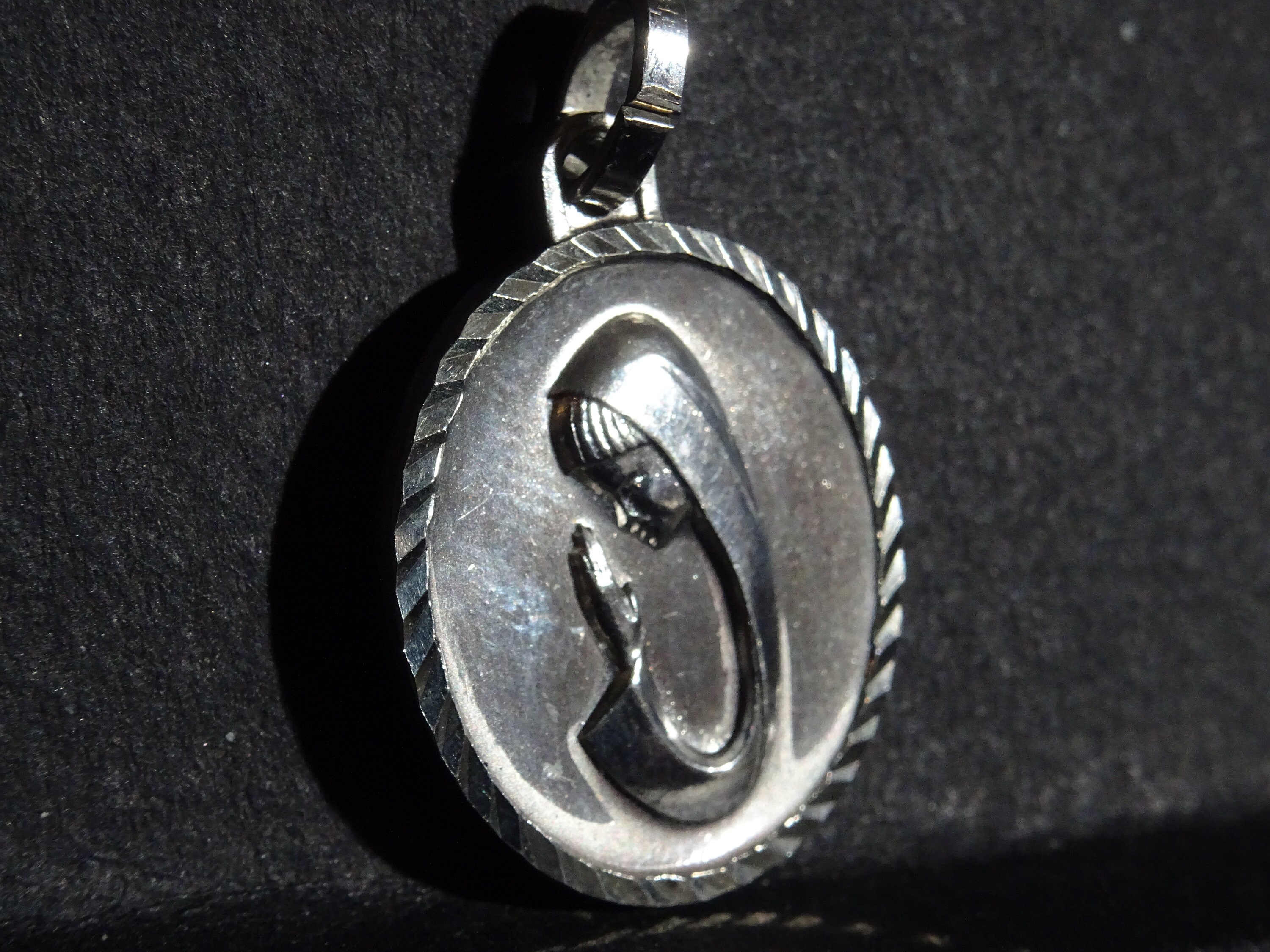 Vierge Mary Lourdes Medaille Biseautée Français d'argent