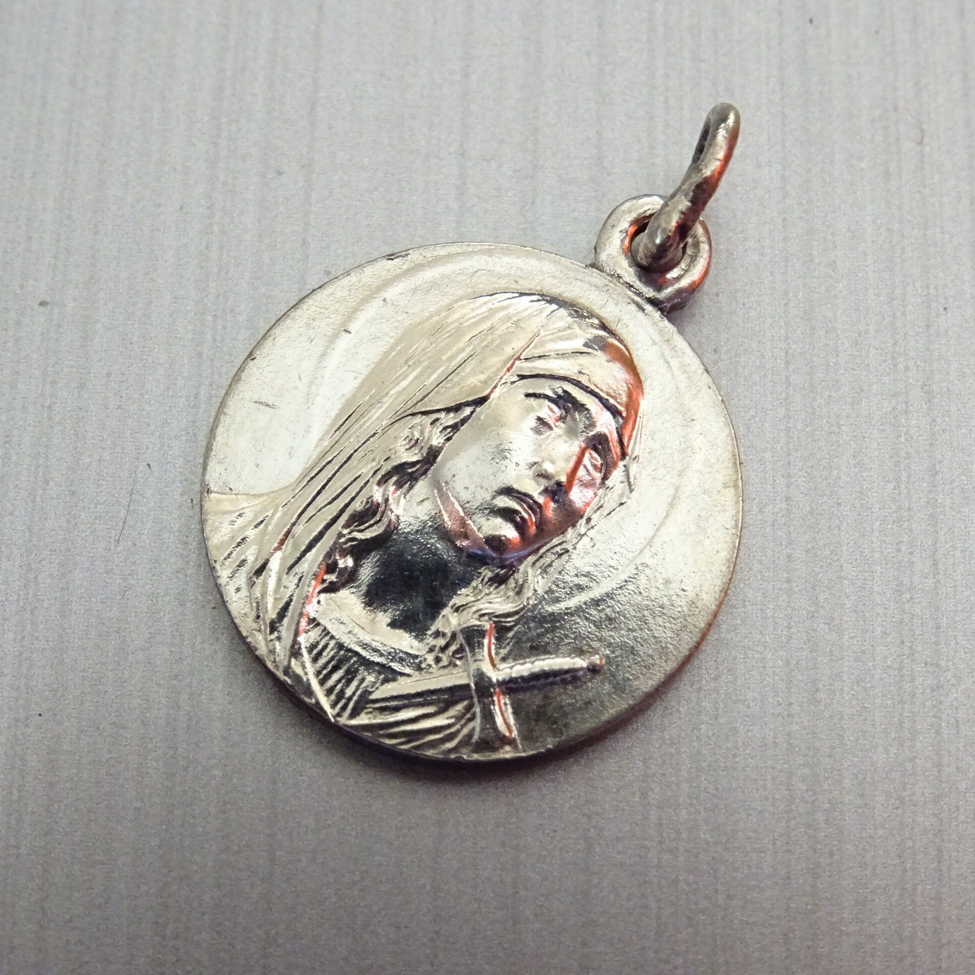 Ordre de La Sainte-Croix, Médaille Médaillon Pendente Saint Charme B 299