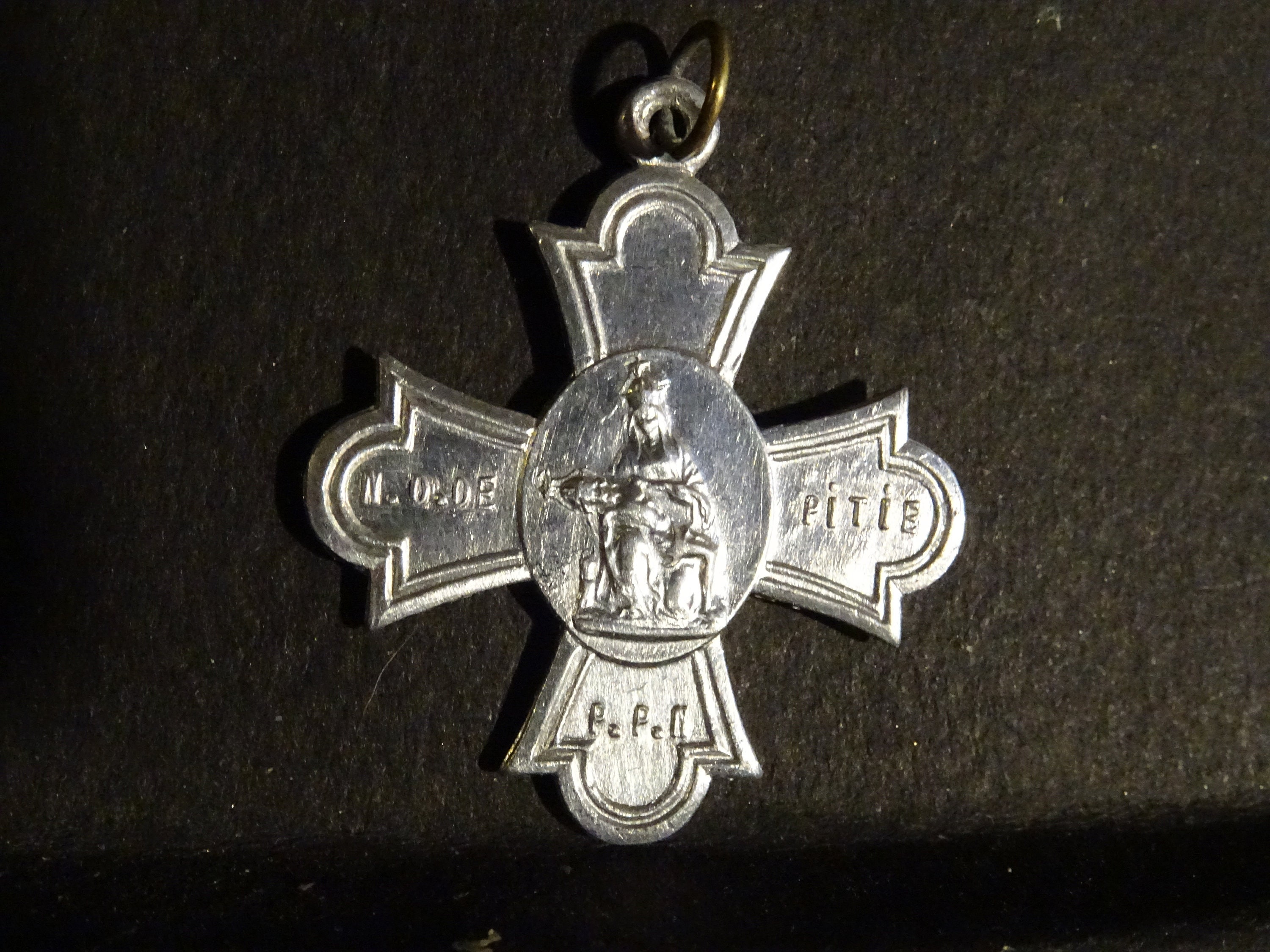 Français Croix N.d. de Pitie Médaillon Religieux Pendent Medaille Holy Charm