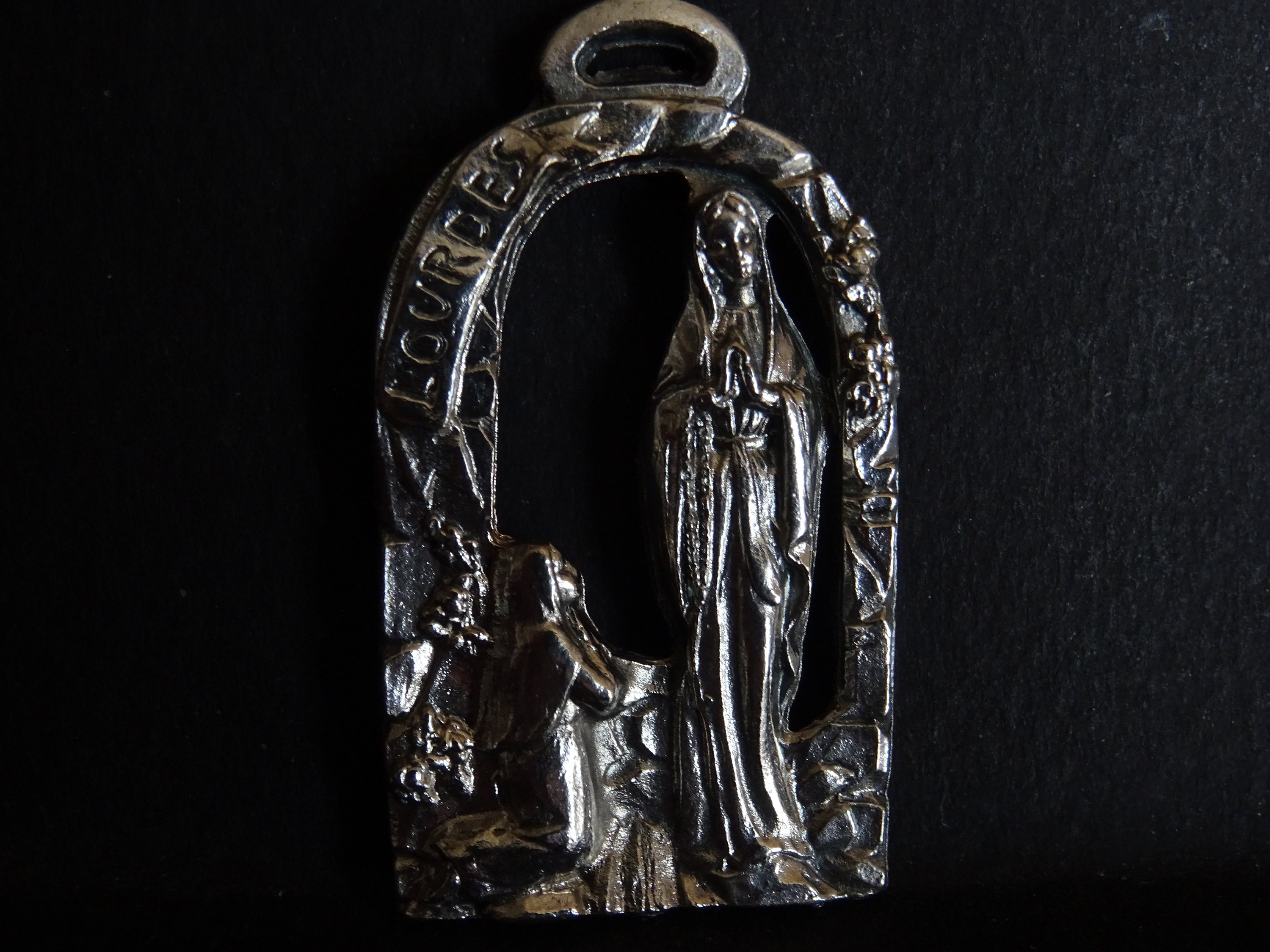 Grotte de Lourdes Lieu Des Apparitions La Vierge Marie Cur Out Médaille Catholique Pendentif Saint C