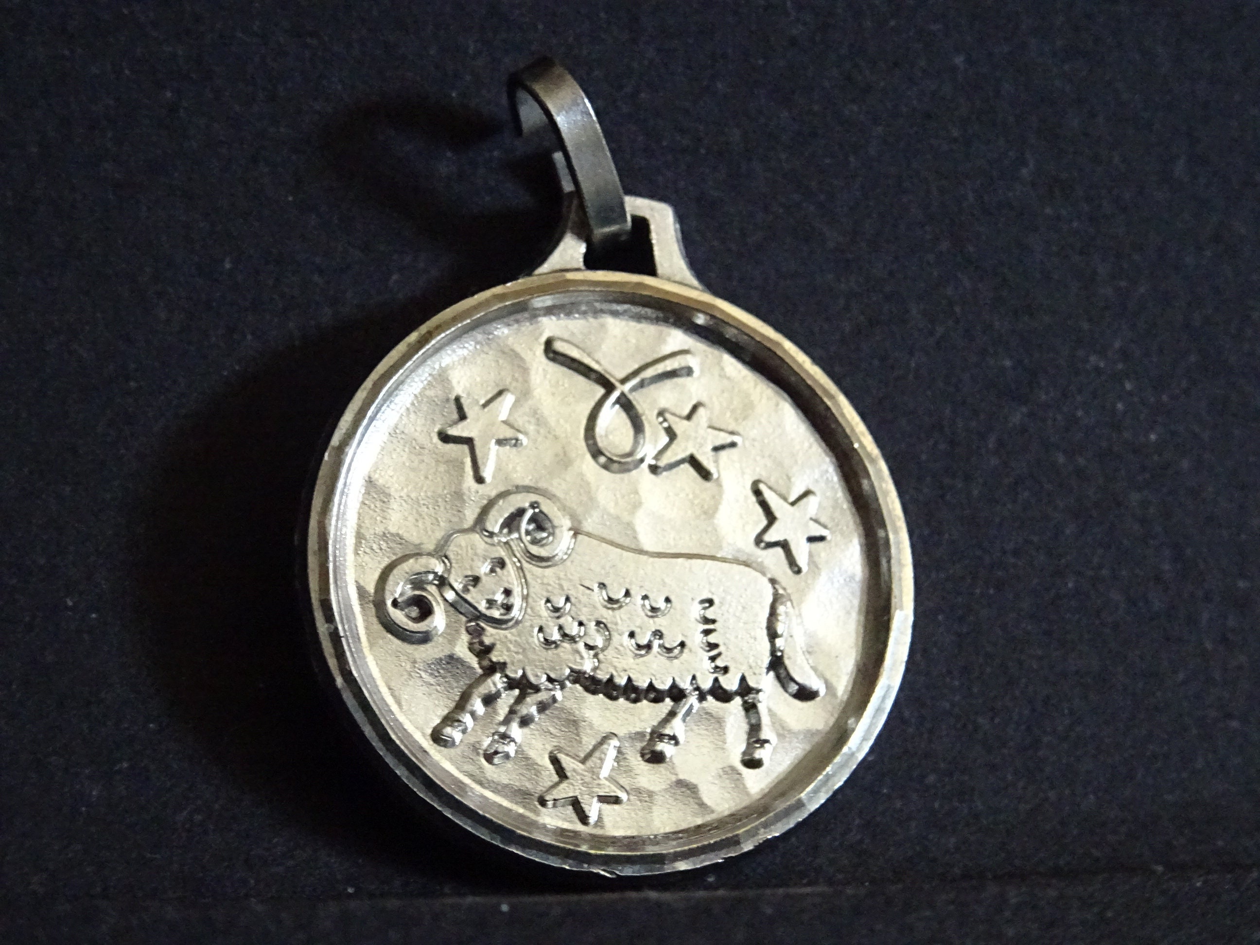 Zodiaque Argenté Constellation Signe Du Bélier. Ram Medal Pendentif Médaillon Charme P 929