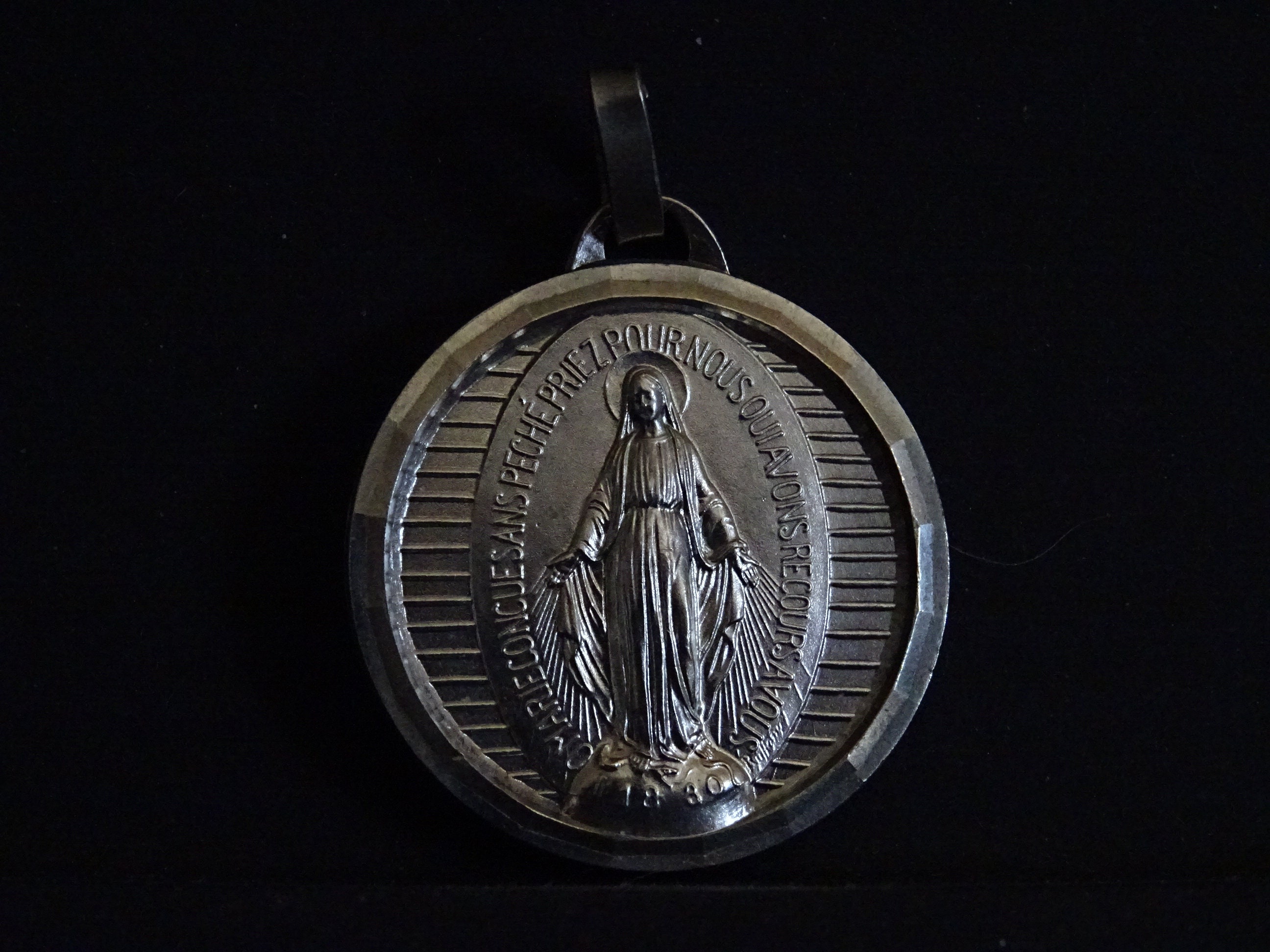 Marie Dévotion Miraculeuse et Amour Du Monde. Médaille de Bord Biseauté Médaillon Pendent Medaille H