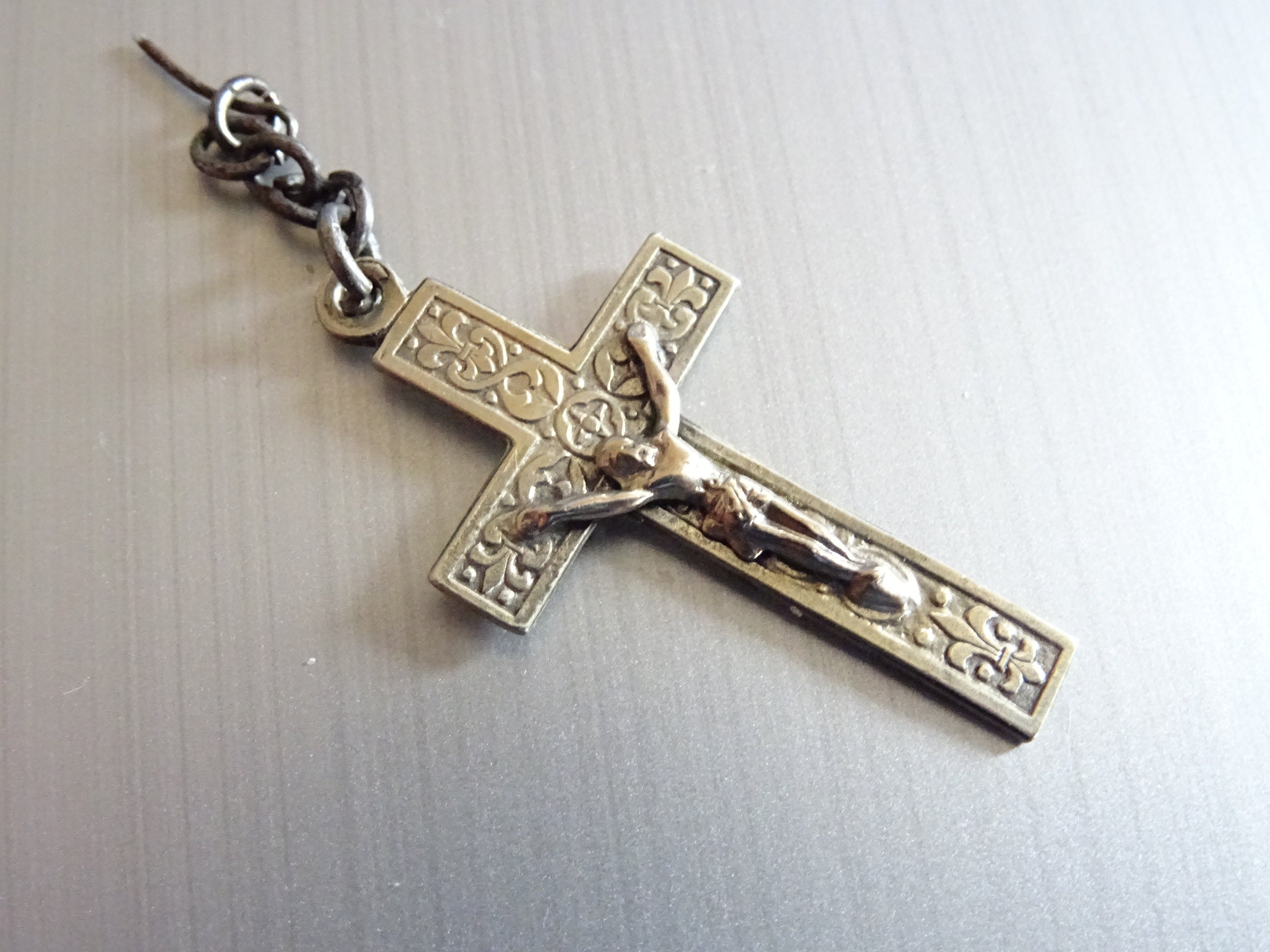 Antique Silver Tone Français Celtic Cross Holy Charm Medal Pendentif Medallion Medaille P 861