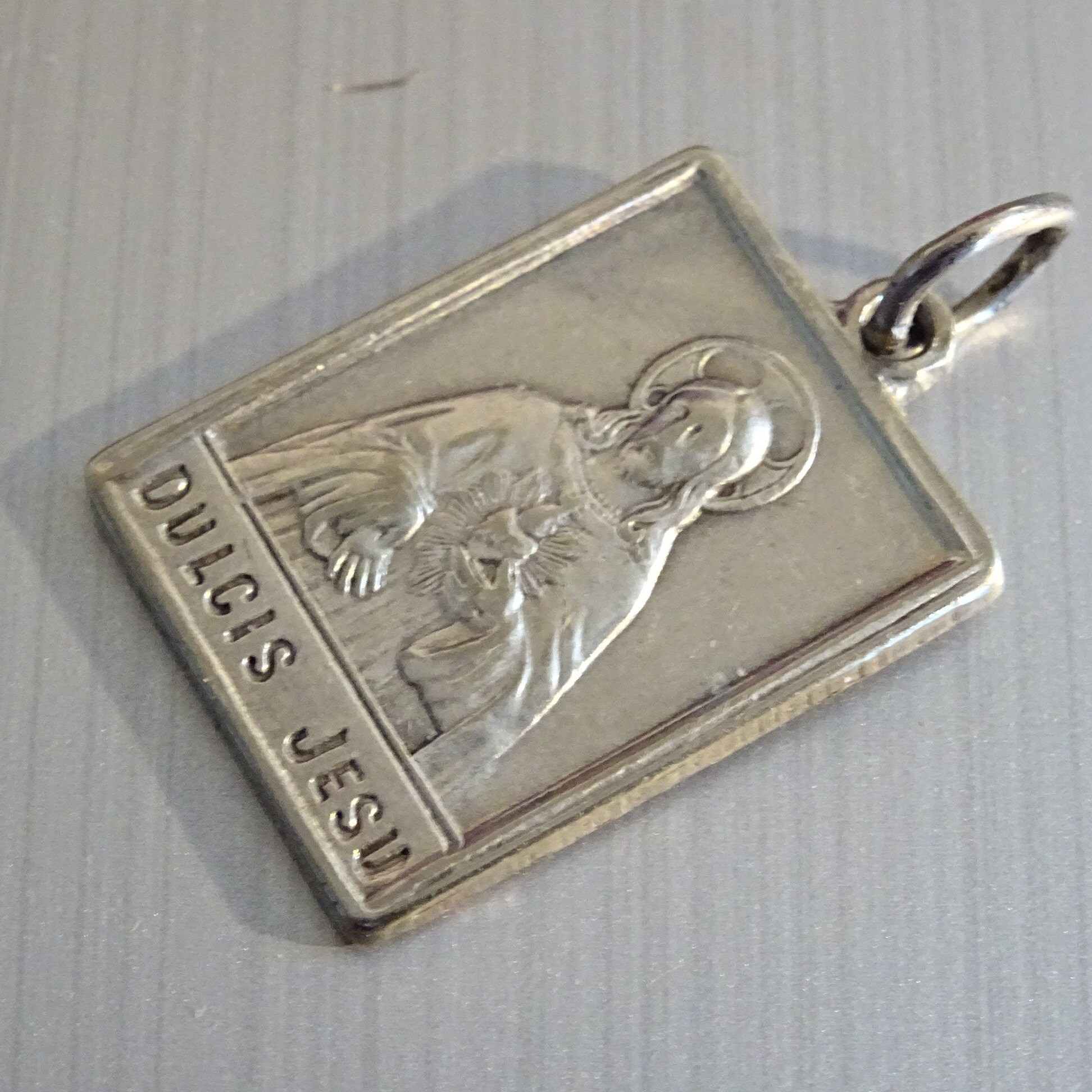 Dulces Jesus Virgo Carmeli , Pendentif Vintage Catholique Argent Médaillon Saint Charme D 254