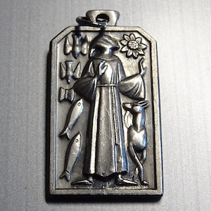 Medalhão de São Francisco de Assis: Padroeiro dos Animais