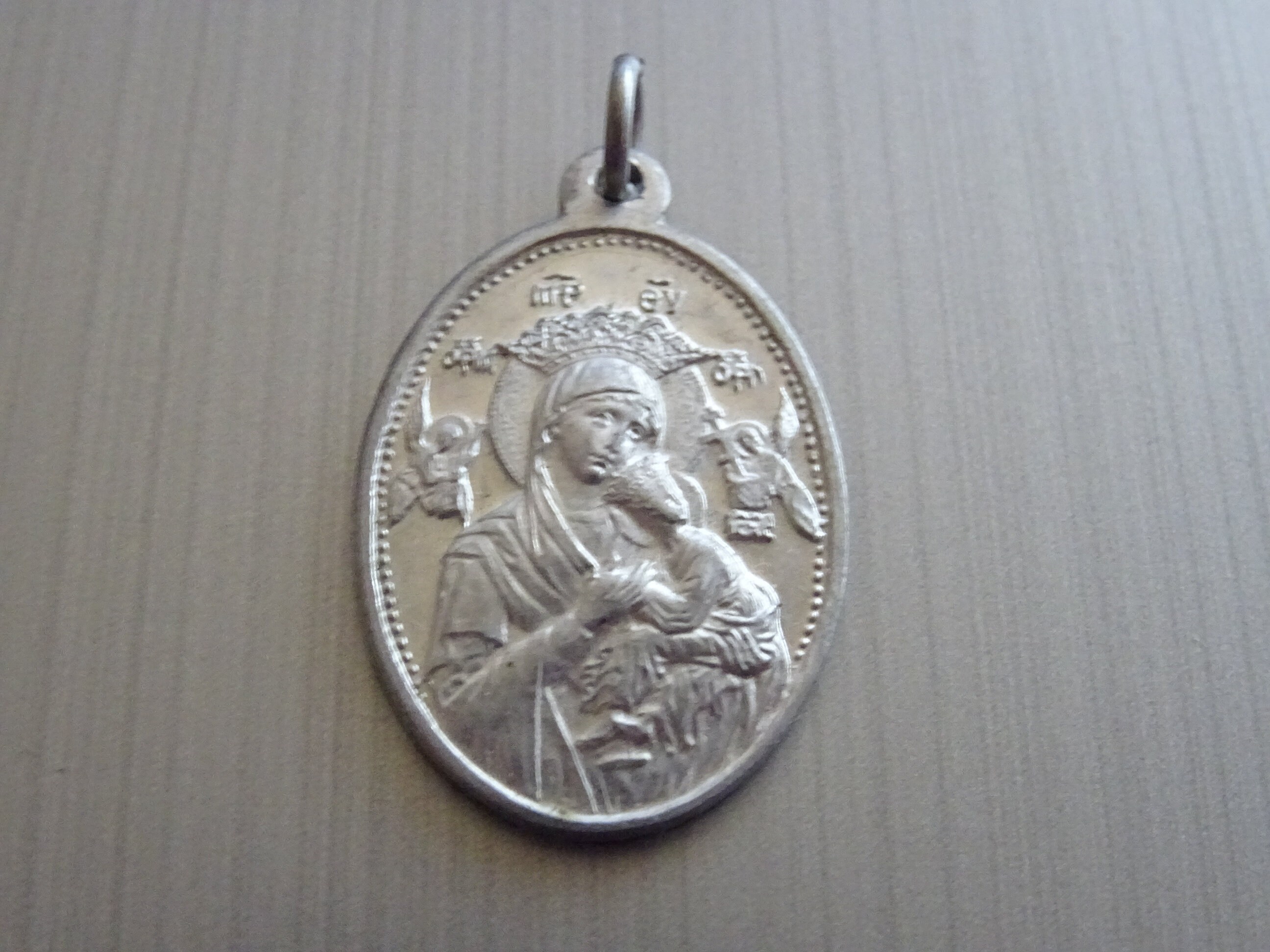 Notre Mère Des Anges, Sacré-Cœur. L'amour Illimité et Passionné de Dieu Pour L'humanité. Médaille Mé