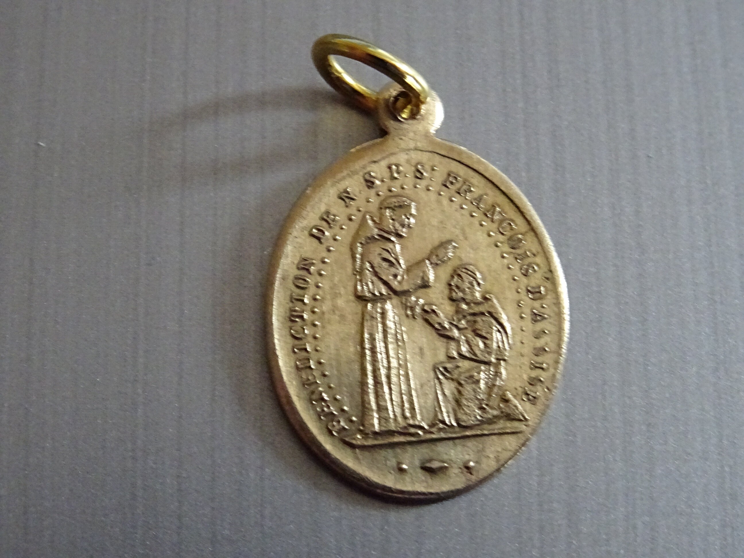Saint François d'assise, Saint Patron Des Animaux et de L'environnement. Médaillon Pendent Saint Cha