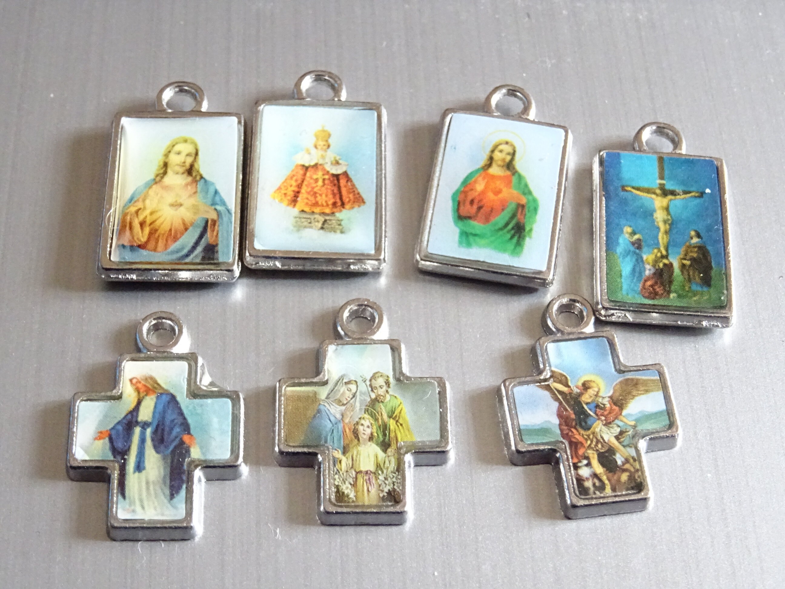 宗教的な写真チャームセット：マリア、イエス、聖家族、十字架の