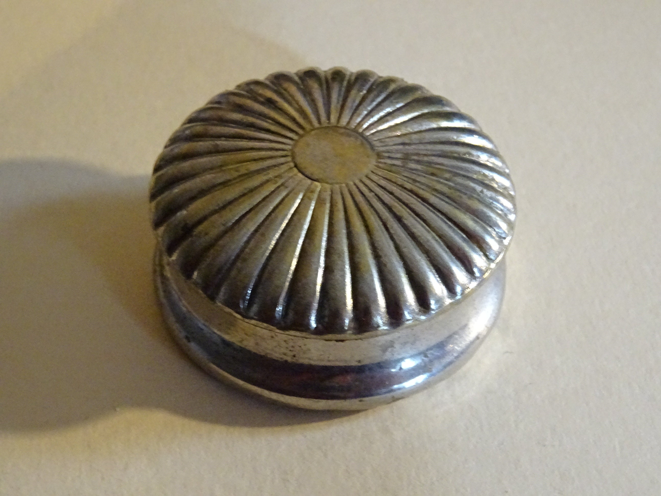 Pilulier. Français Antique B 692