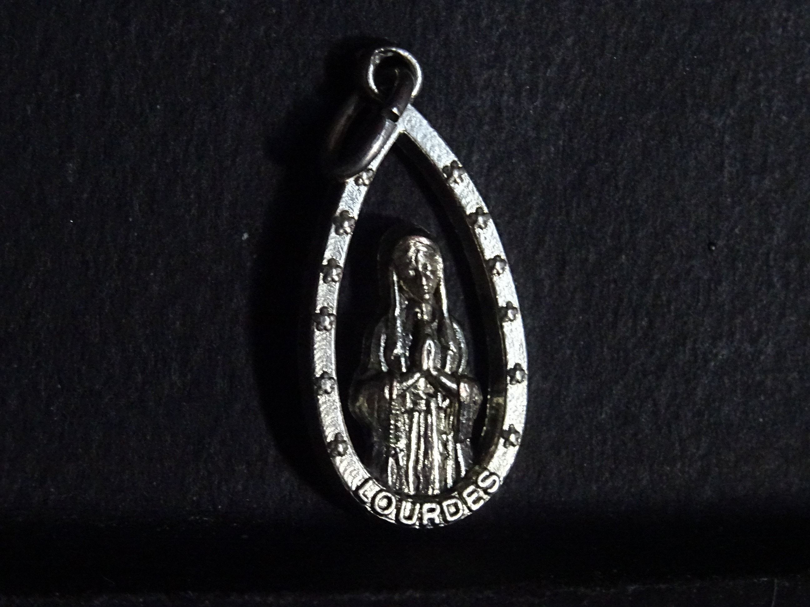 Tear Drop Stars Virgin Mary Français Pendent Medallion Holy Charm P 384