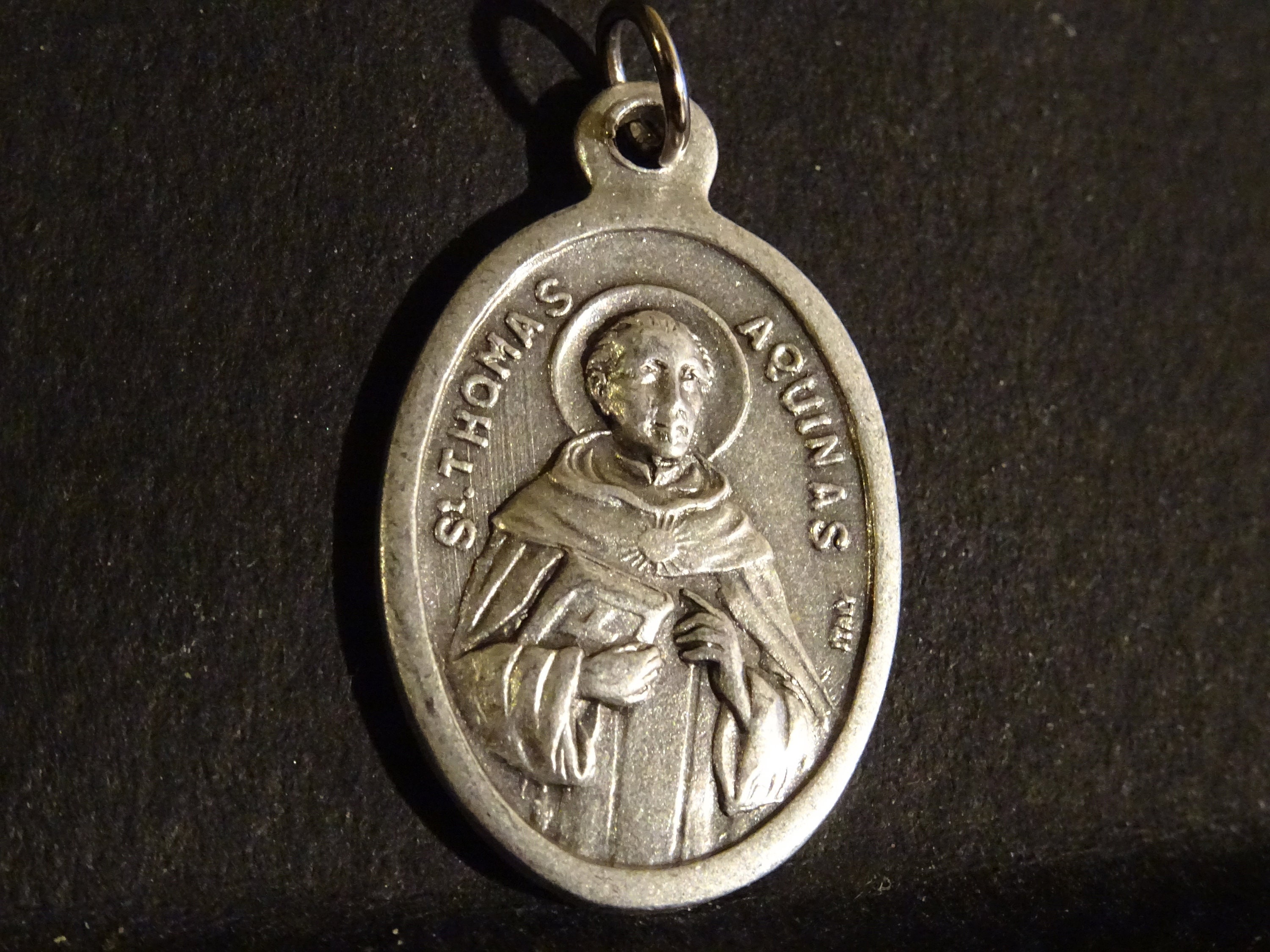 Saint Thomas d'aquin Était Le Plus Grand Des Philosophes Scolastiques. Médaillon d'argent Pendent Me
