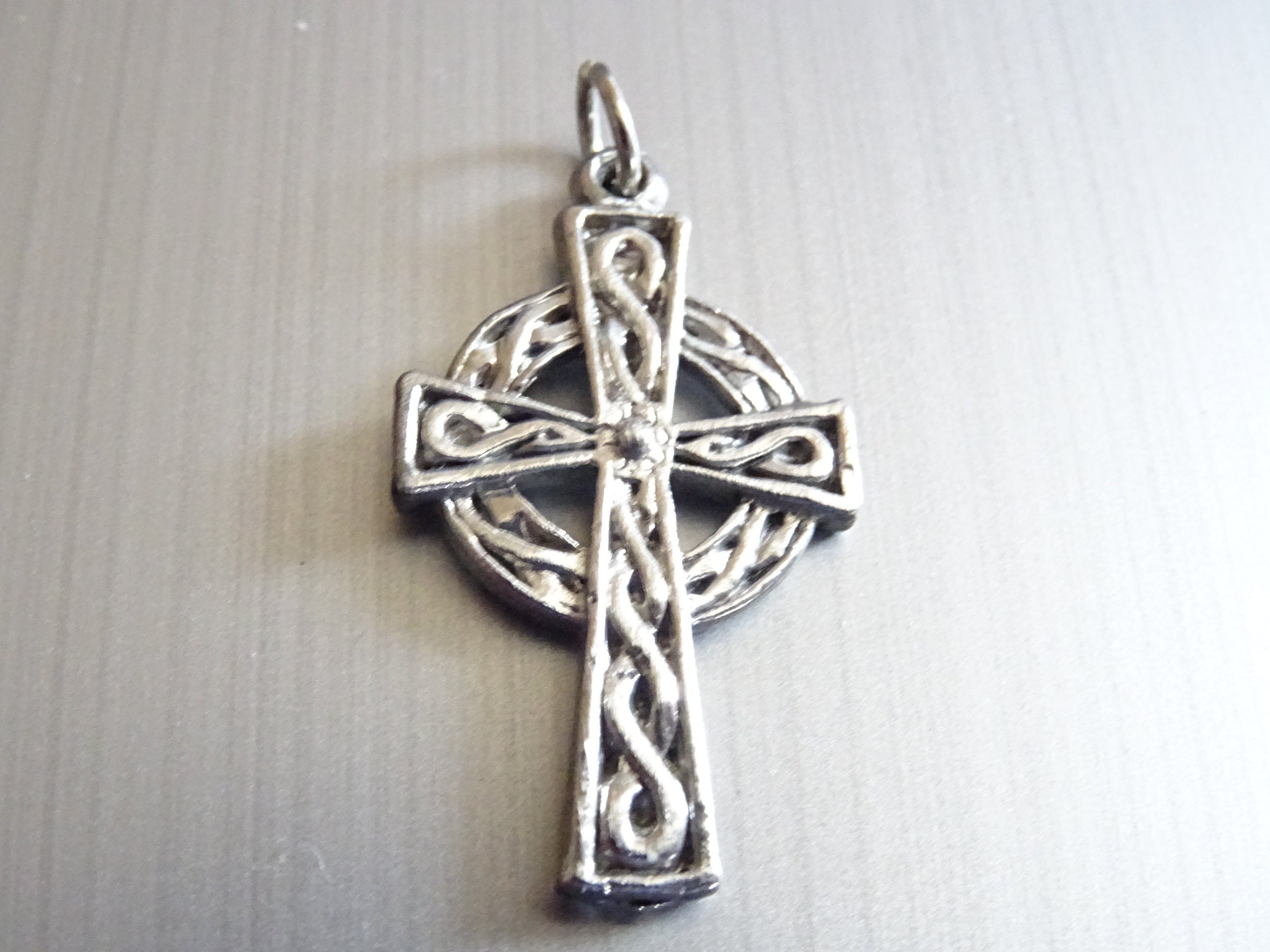 Croix Celtique Religieux Antique Médaille Catholique Médaillon Pendent Medaille Saint Charme P 998