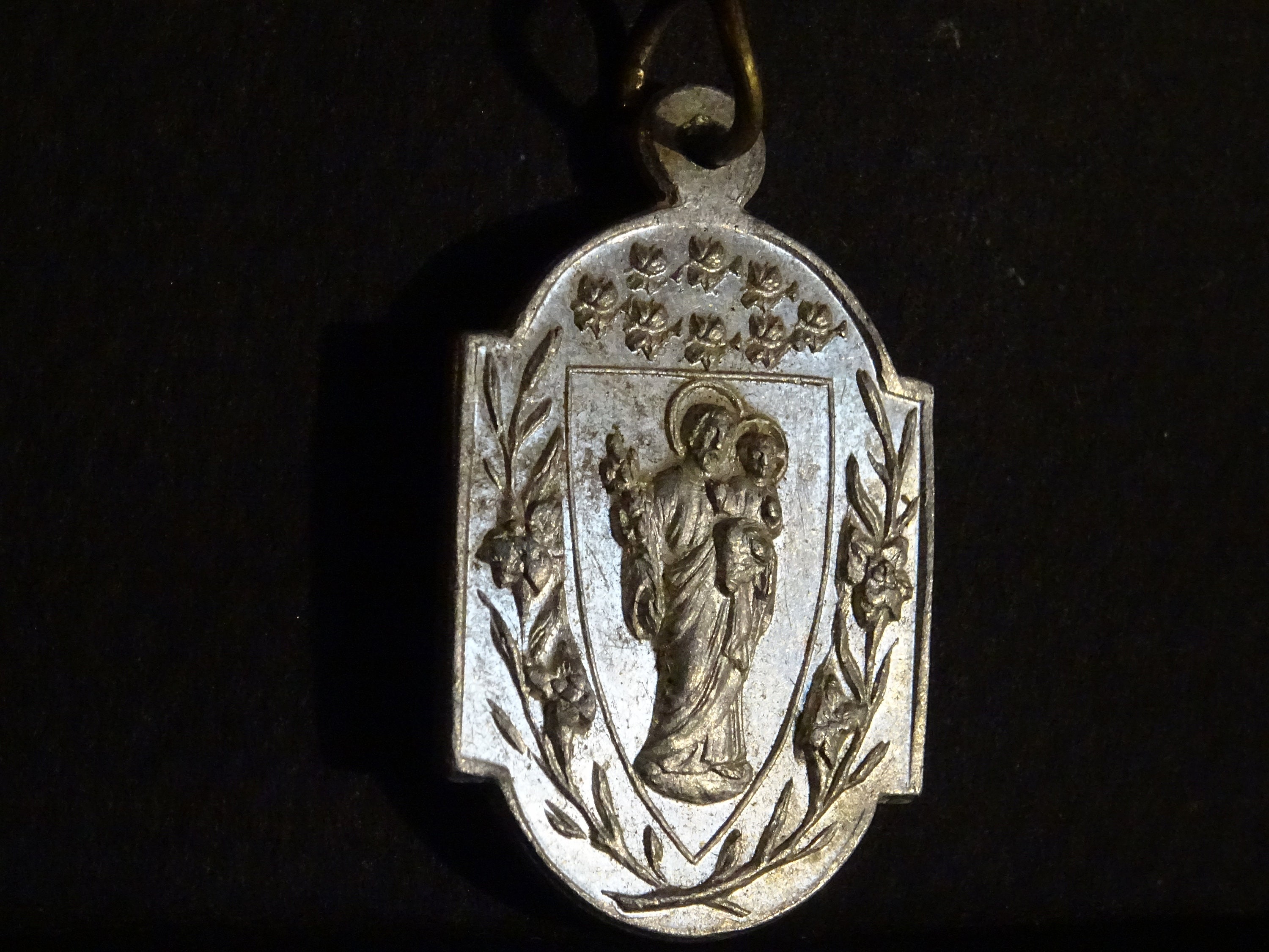N. D. de Toulouse Medal Medaille Religious Vintage Holy Charm Aluminium