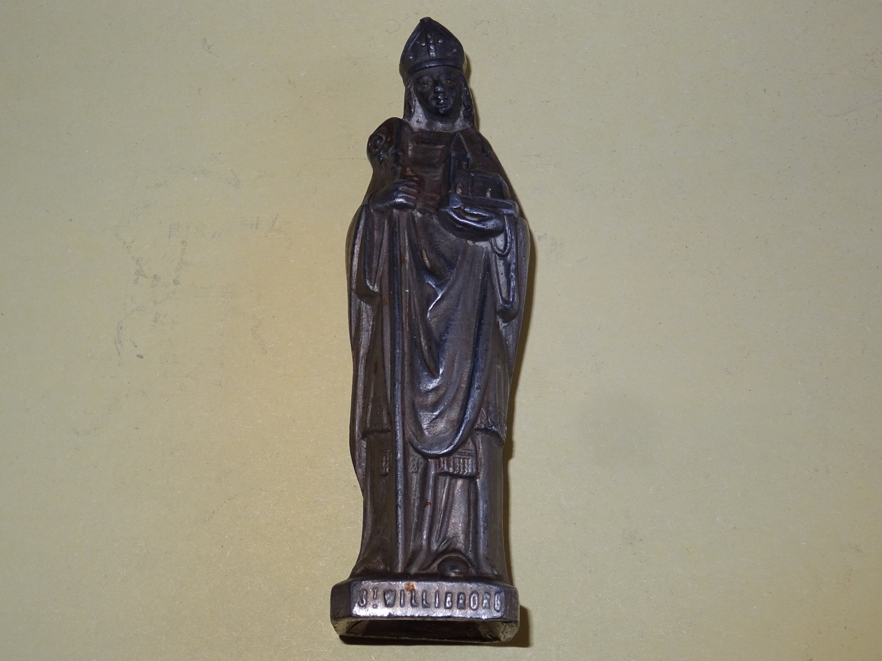 Antique Français Statue Saint Willibrord Des Pays-Bas et Du Luxembourg.