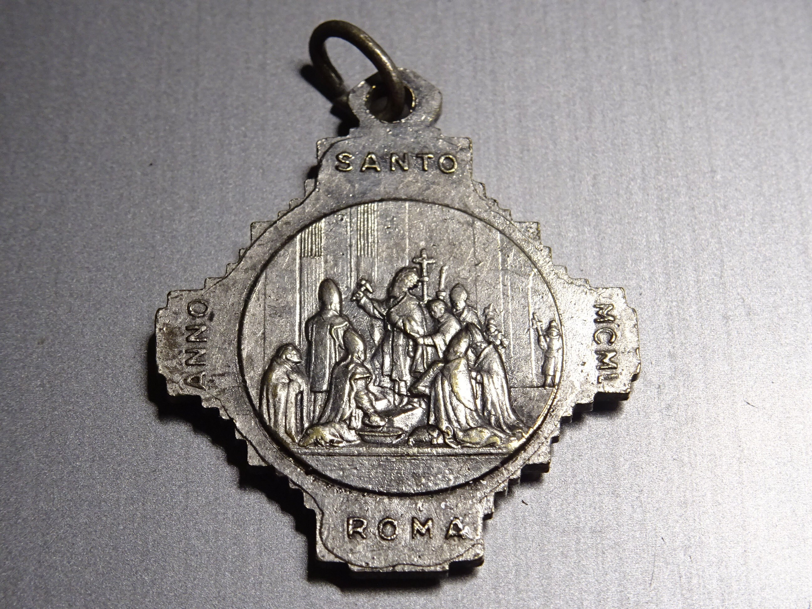 カリスマ的なバチカン十字架 Pivs XII Anno Santo。聖なるチャーム