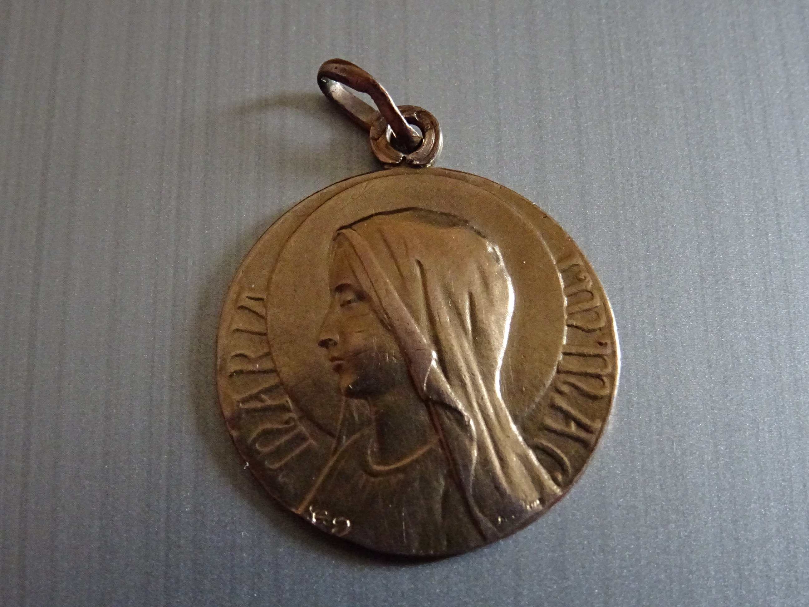 Maria Immaculée Signé G D. Estampillé Vintage Médaille Catholique Médaille Pendente Saint Charme B 2