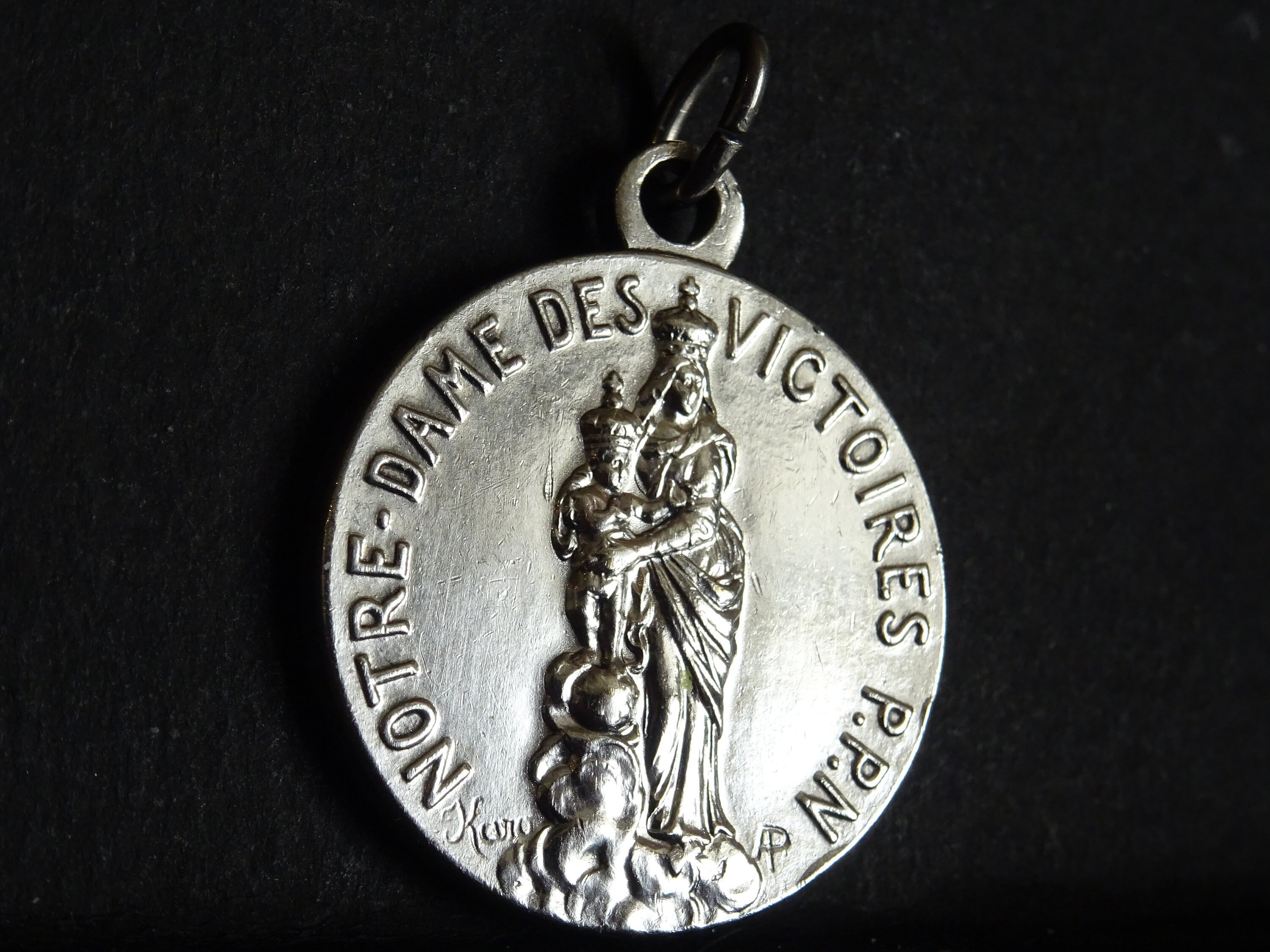 st Therese Signé Ap Karo N. D. Victoires Médaille d'argent Medaille Vintage Religieux